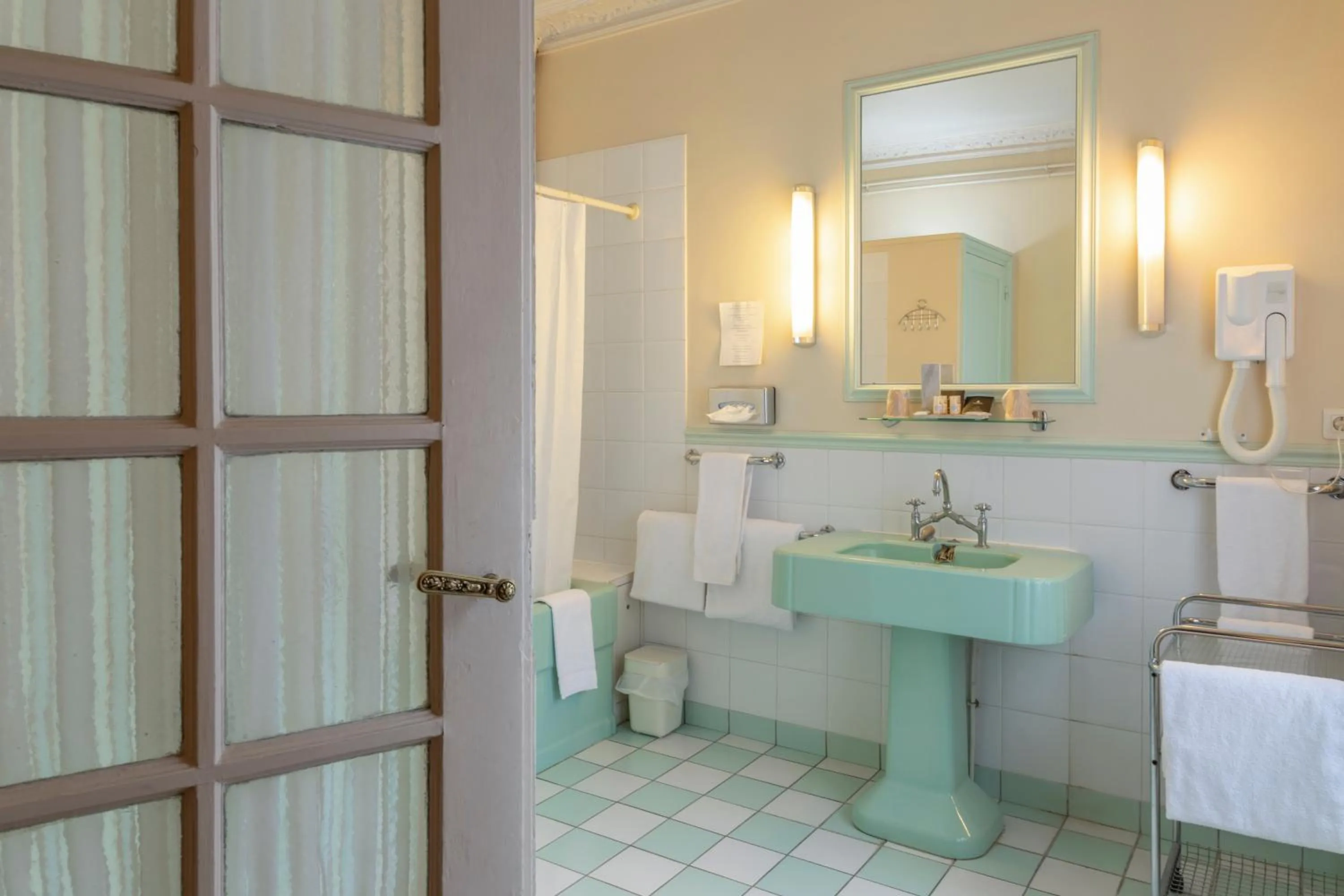 Bathroom in Hôtel Langlois