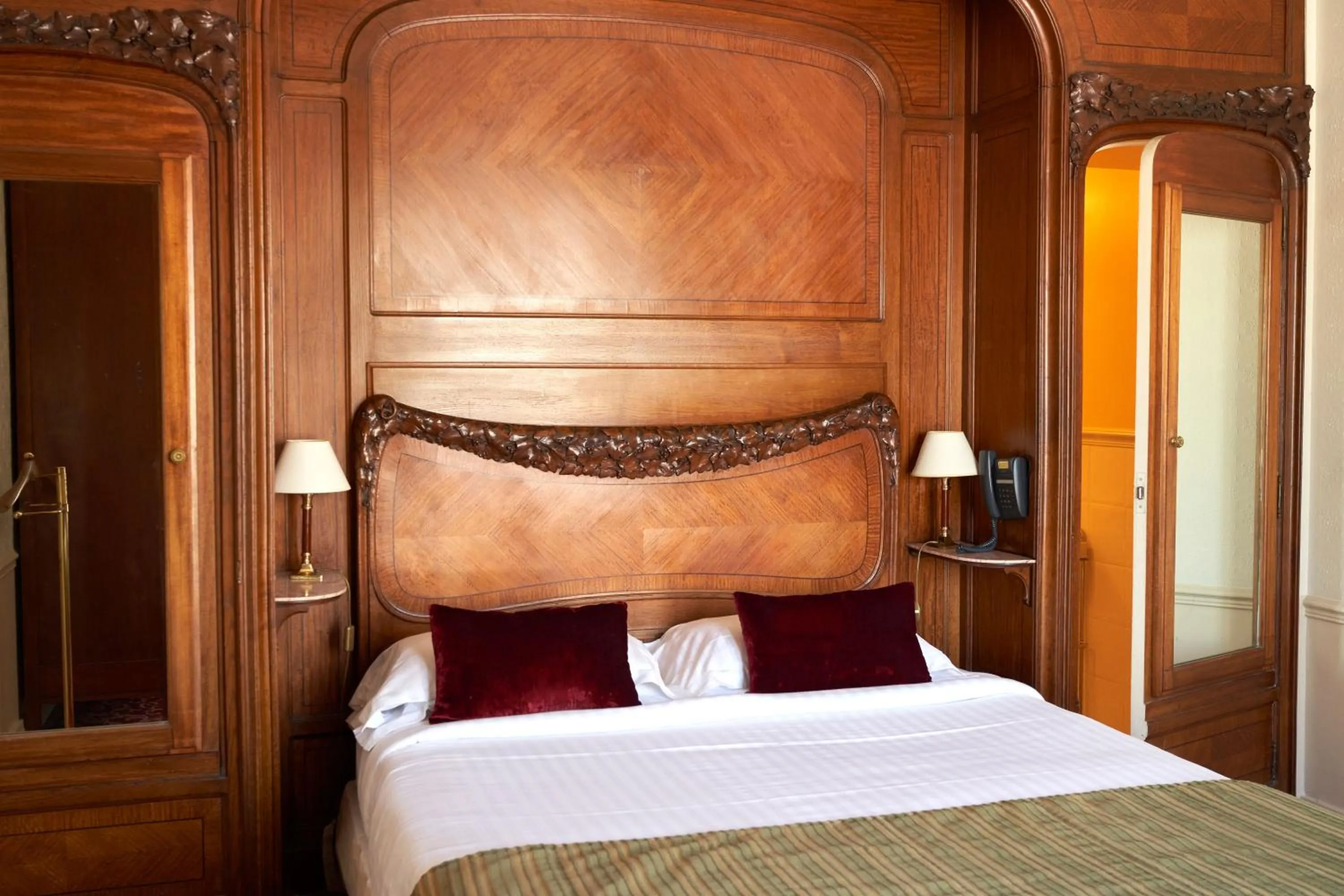 Bed in Hôtel Langlois