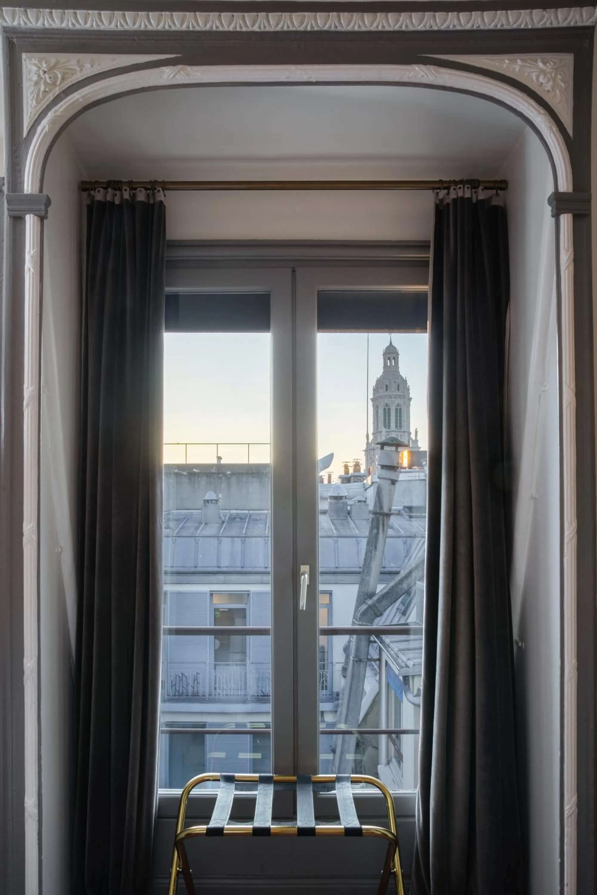 City view in Hôtel Langlois