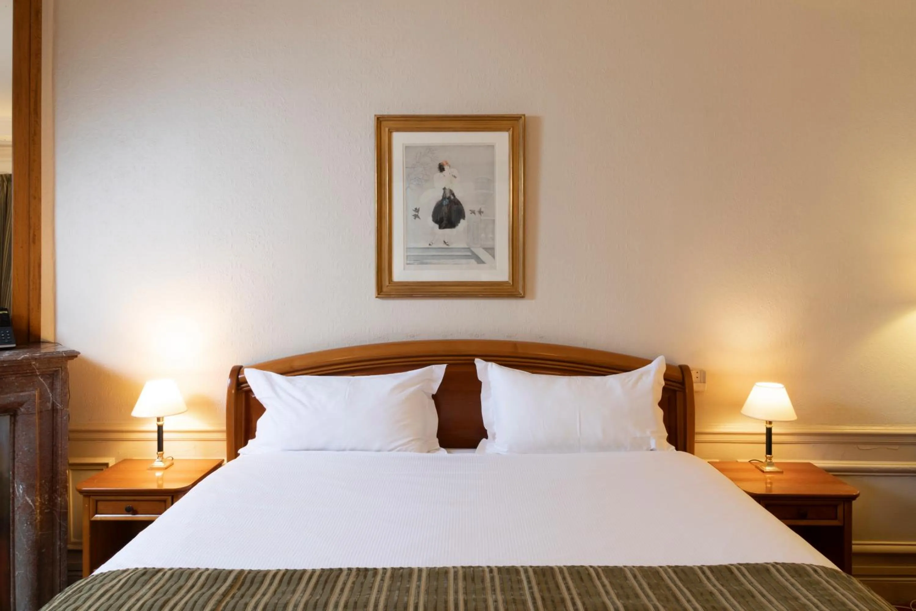 Bed in Hôtel Langlois