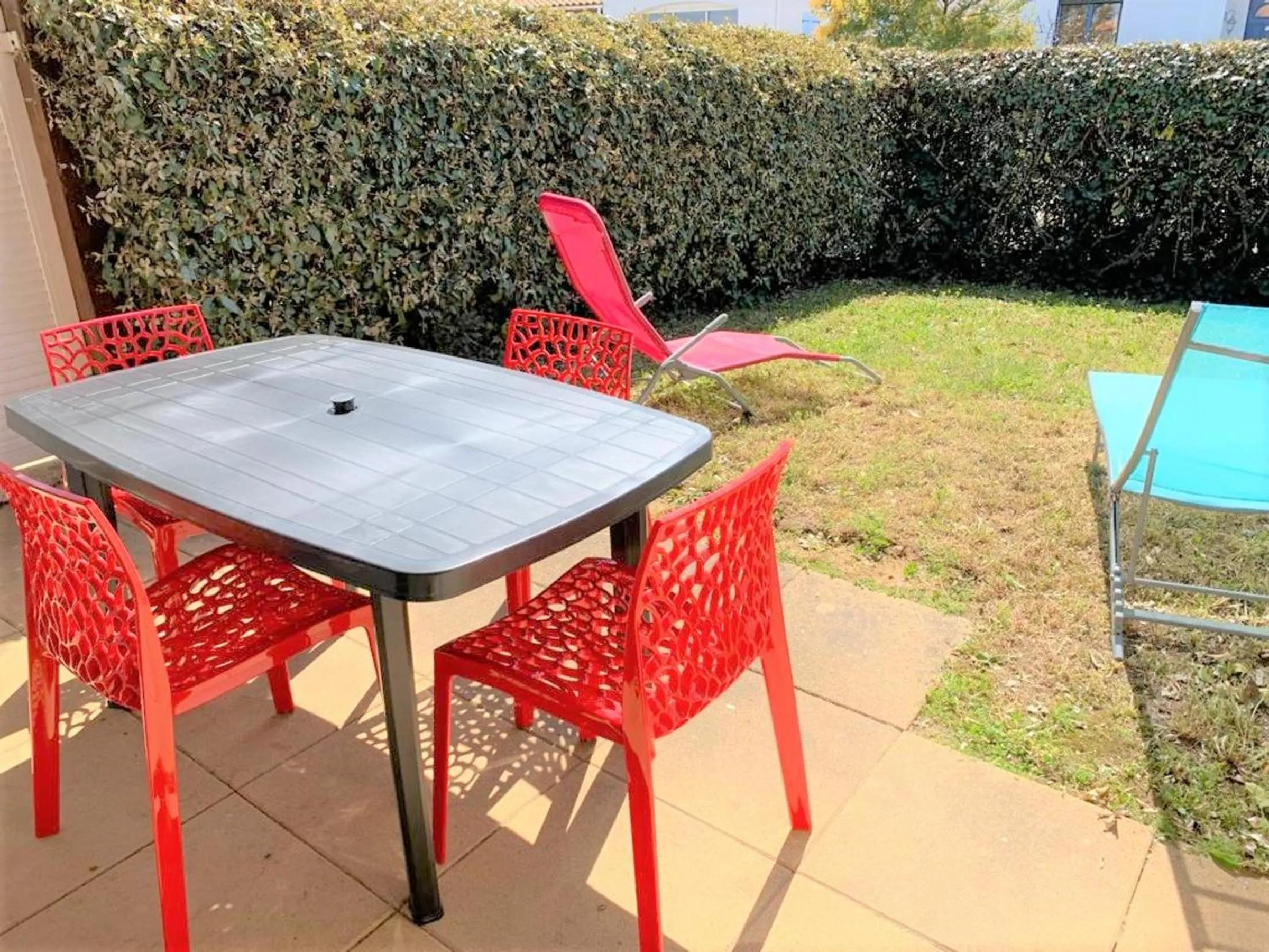 Maison de vacances près plage et commerces avec jardinet, parking privé et équipements complets - FR-1-22-165