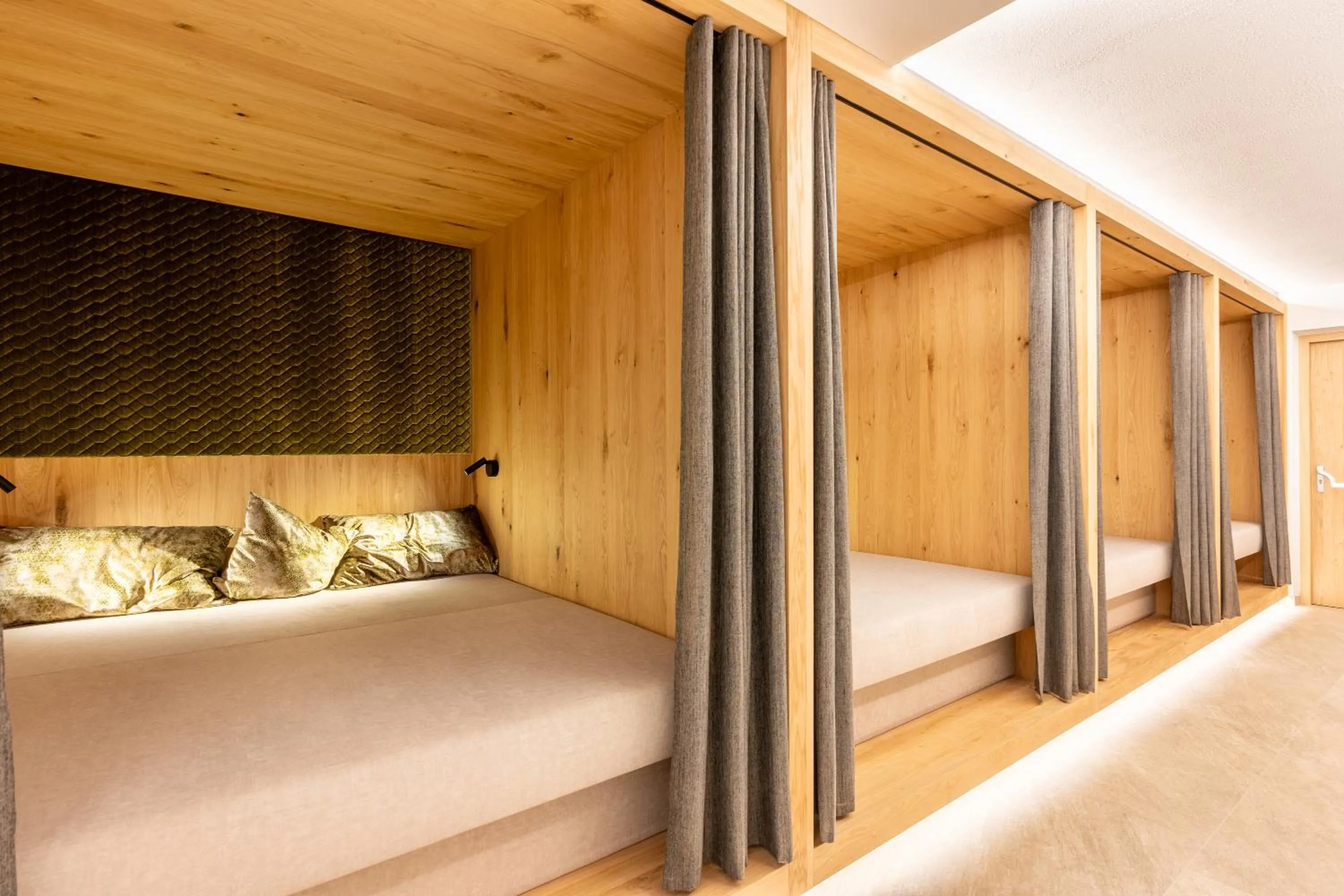 Property building, Bed in Hotel Bergblick