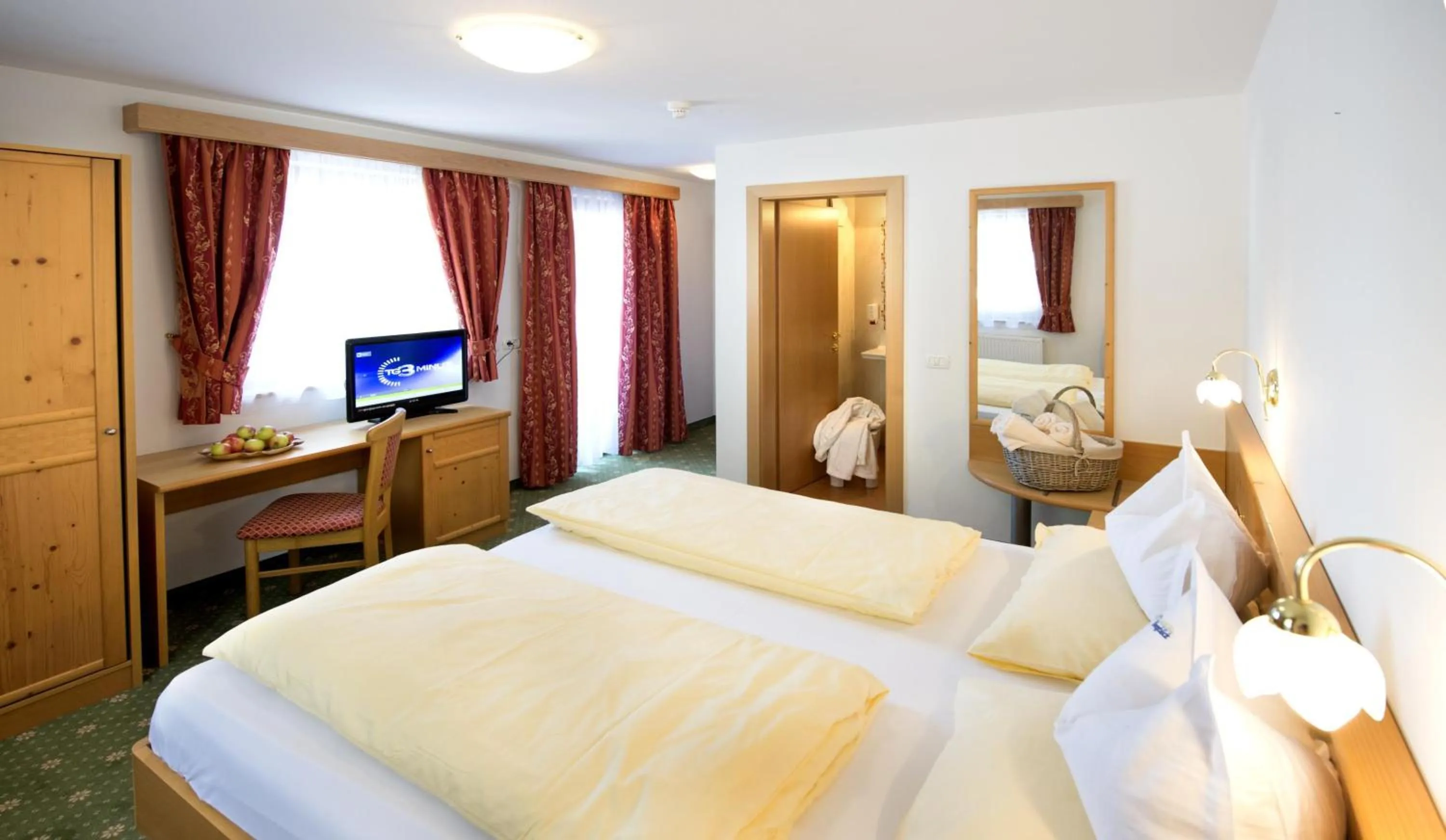 Bedroom, Bed in Hotel Bergblick