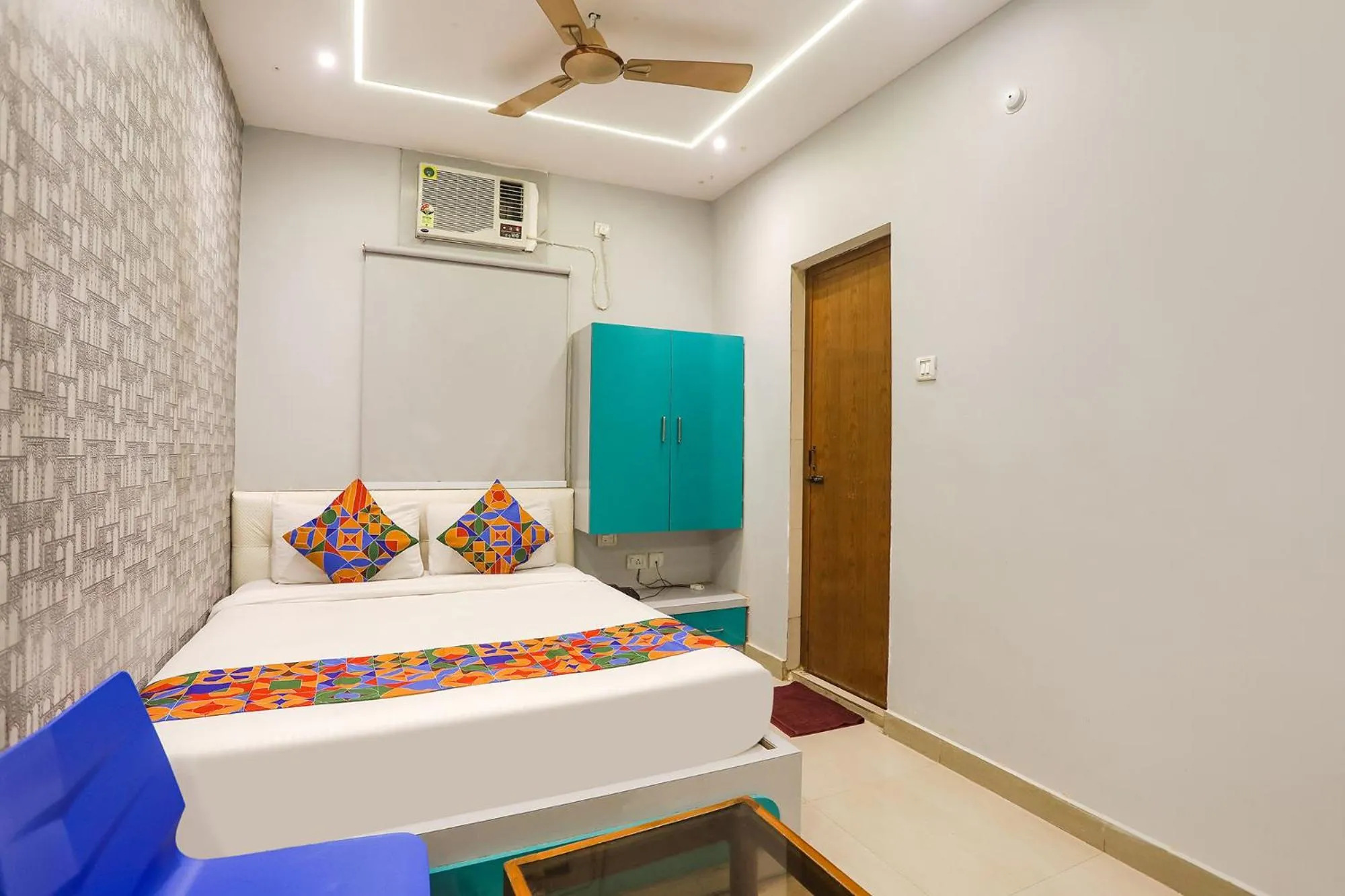 Bed in FabHotel Greenstar Inn - Bhubaneswar Airport