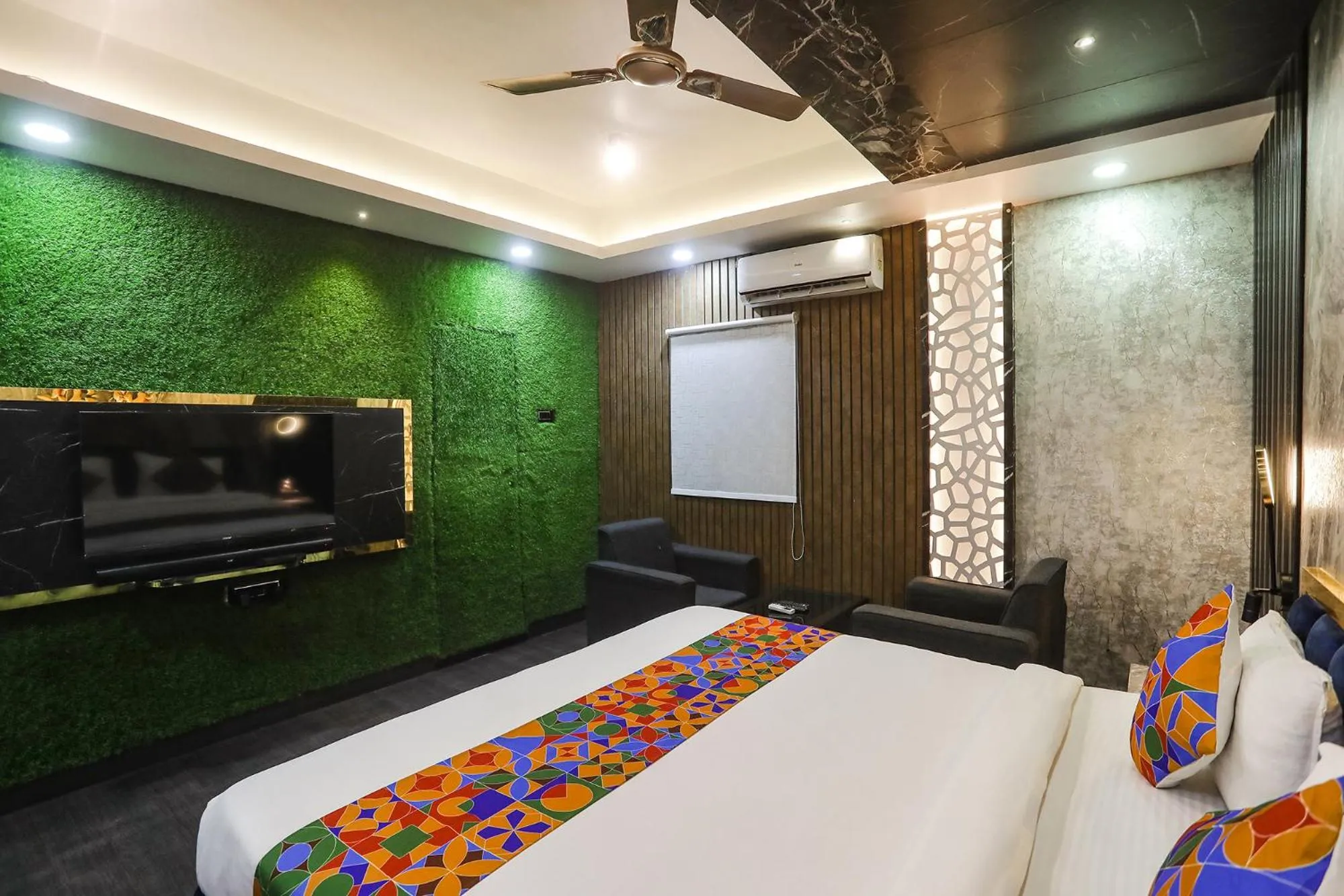 Bed in FabHotel Greenstar Inn - Bhubaneswar Airport
