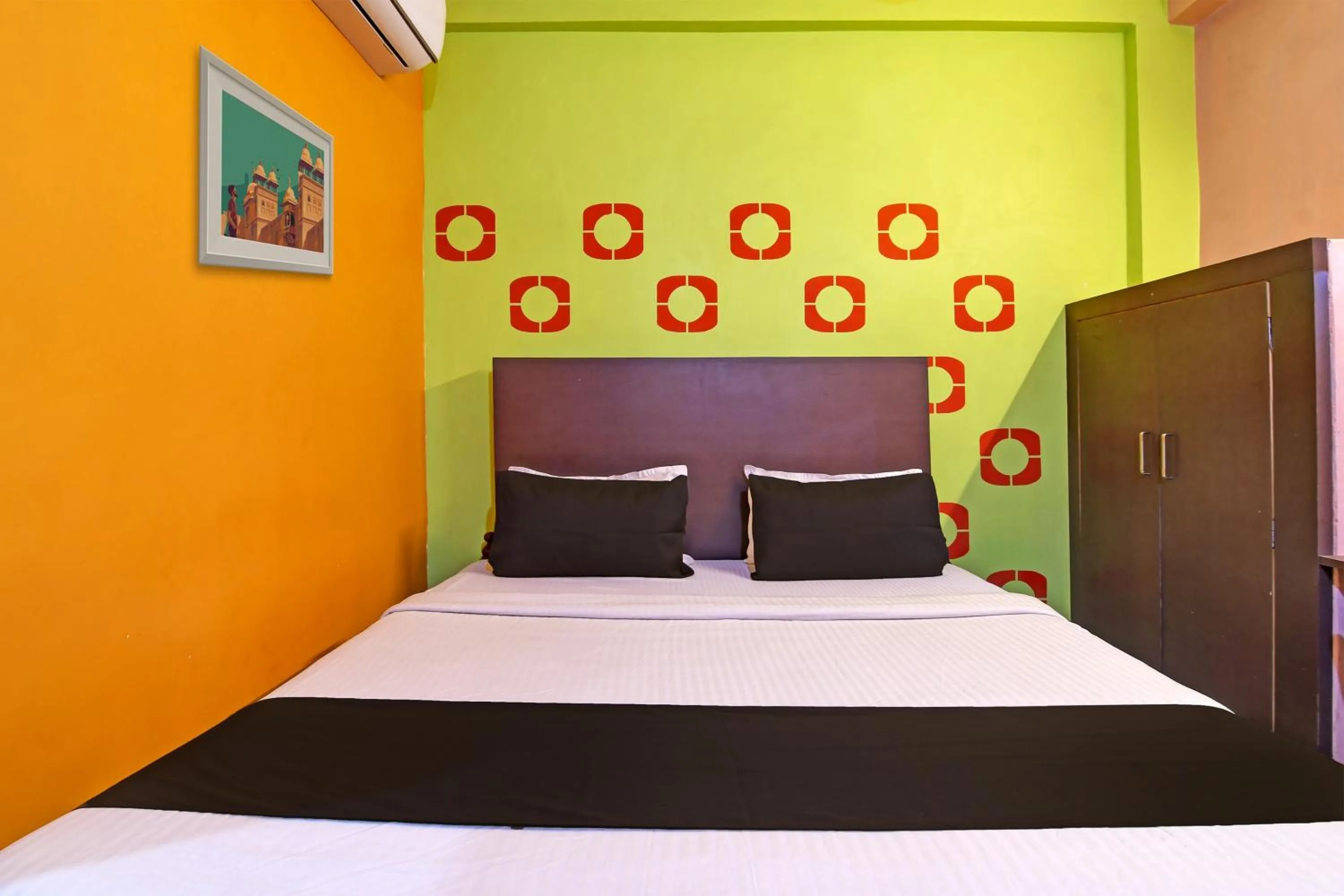 Bedroom, Bed in Super Hotel O Chilika Residency