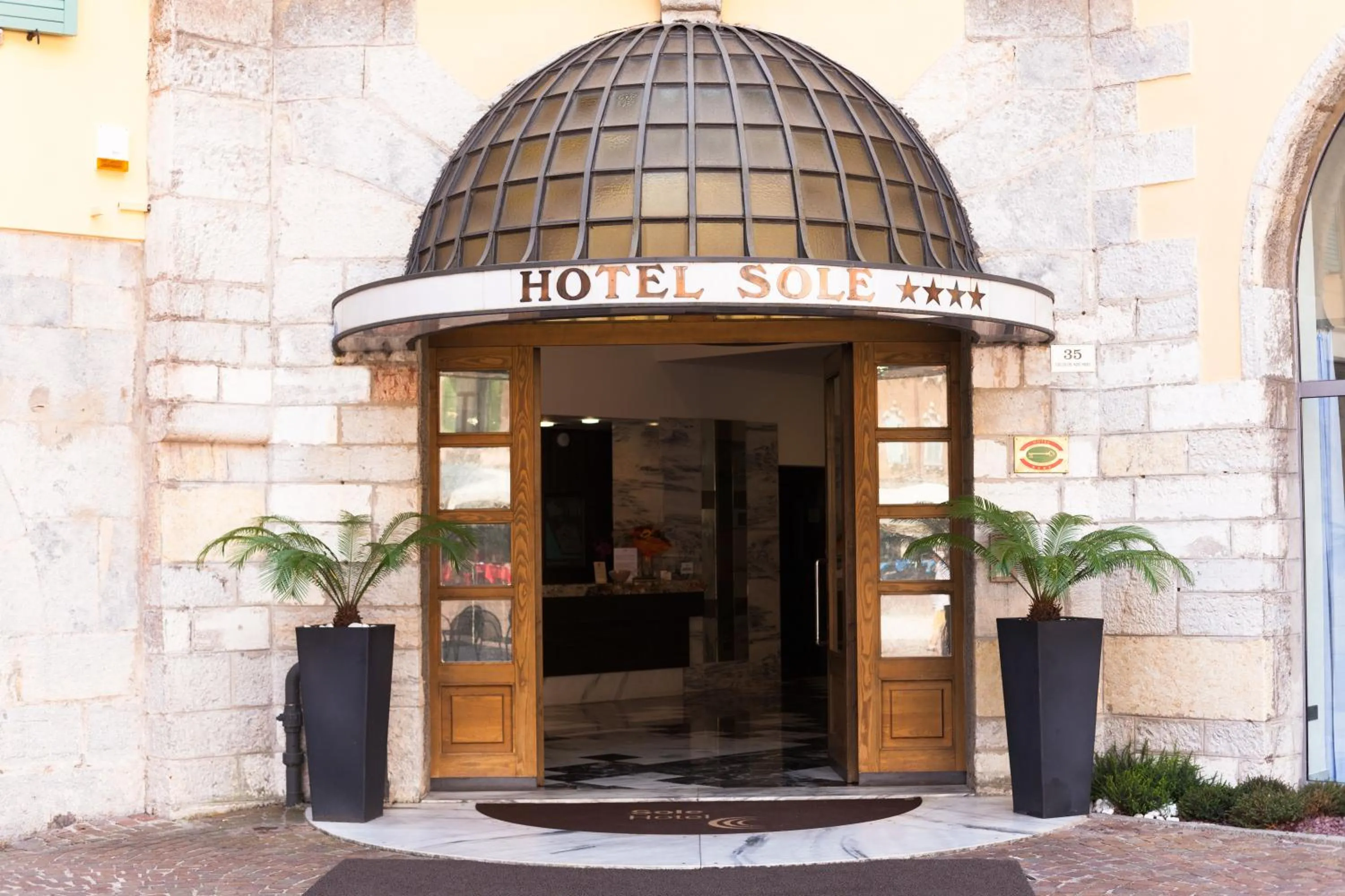 Facade/entrance in Hotel Sole Relax & Panorama