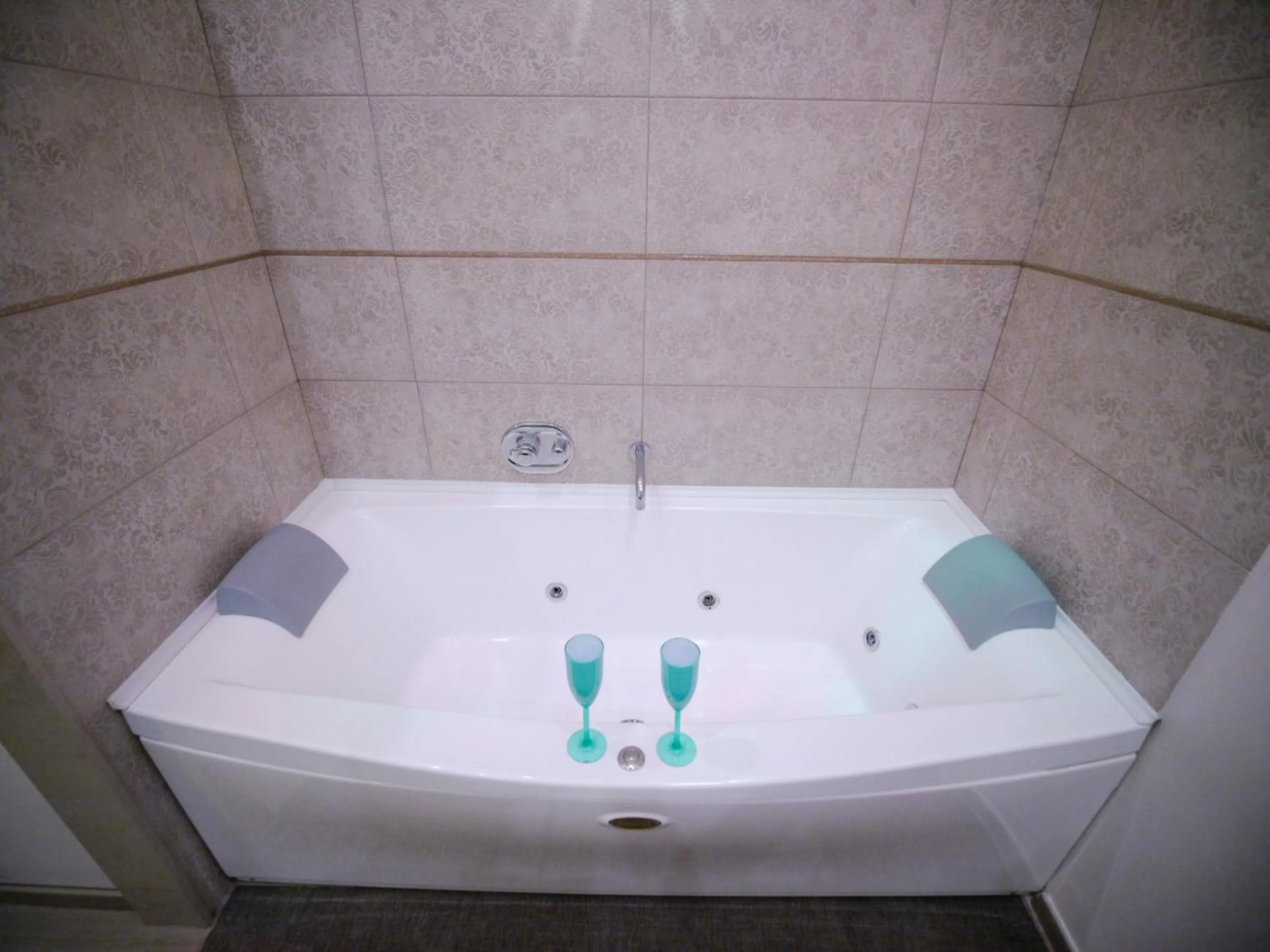 Hot Tub in ManfredoniaJacuzzi