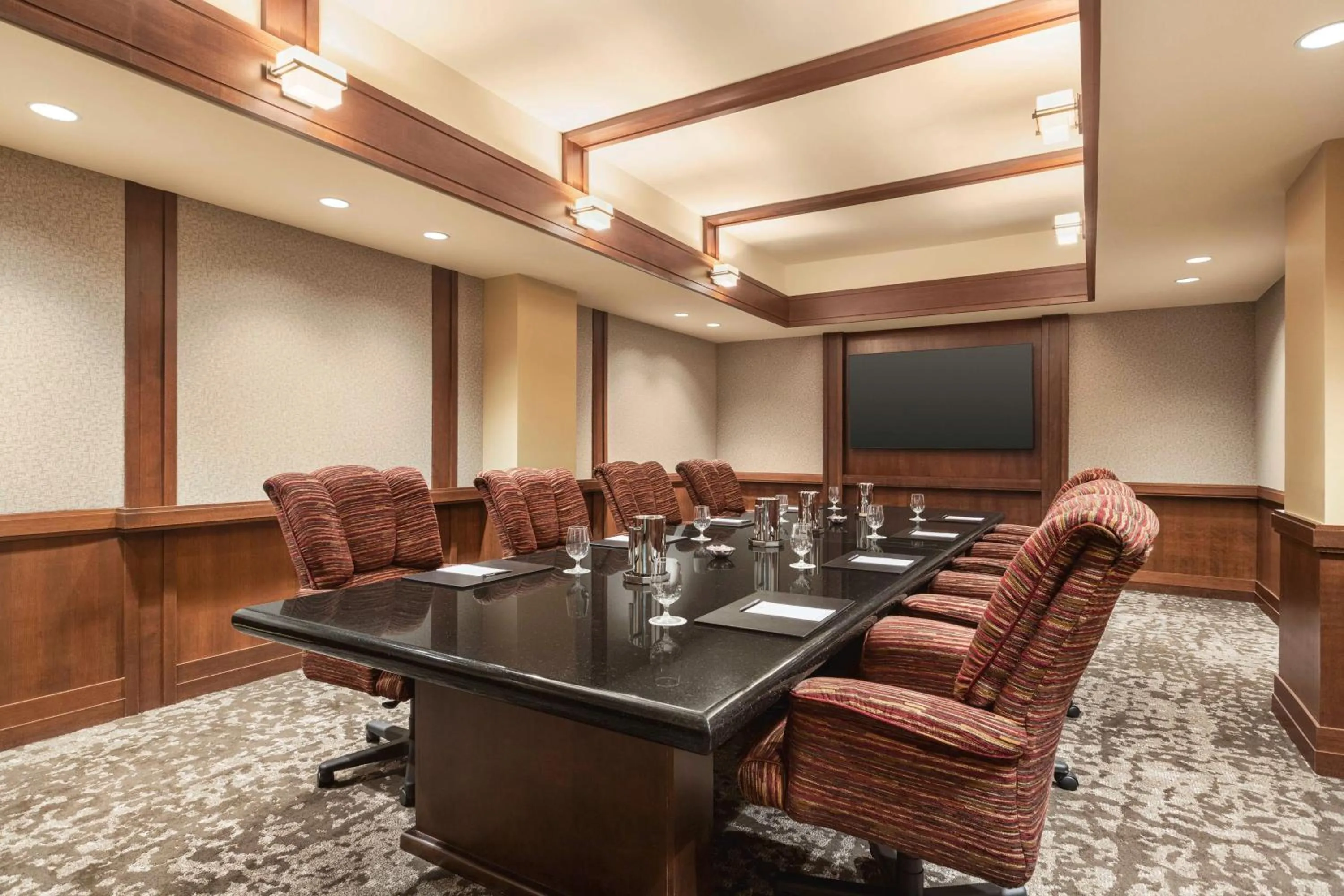 Meeting/conference room in Embassy Suites by Hilton Orlando Lake Buena Vista South