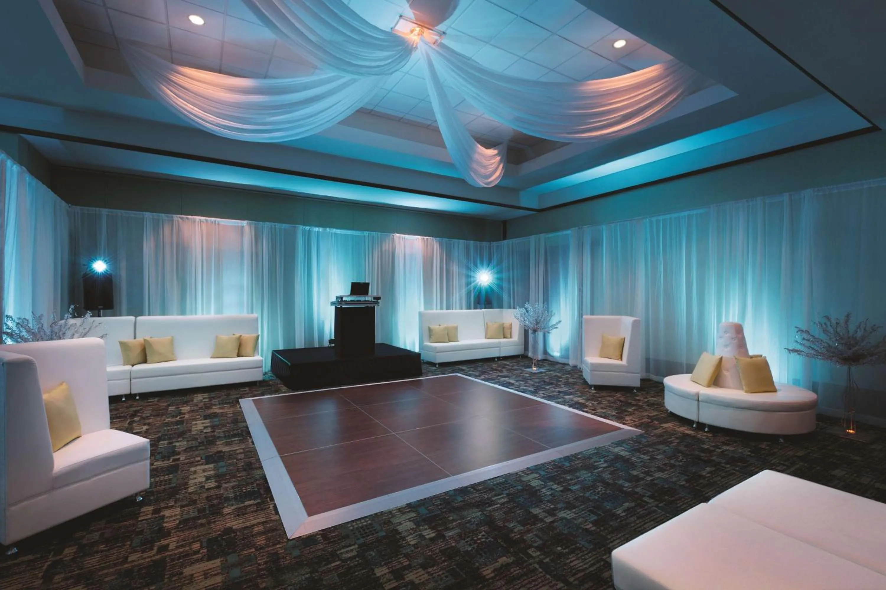 Meeting/conference room in Embassy Suites by Hilton Orlando Lake Buena Vista South