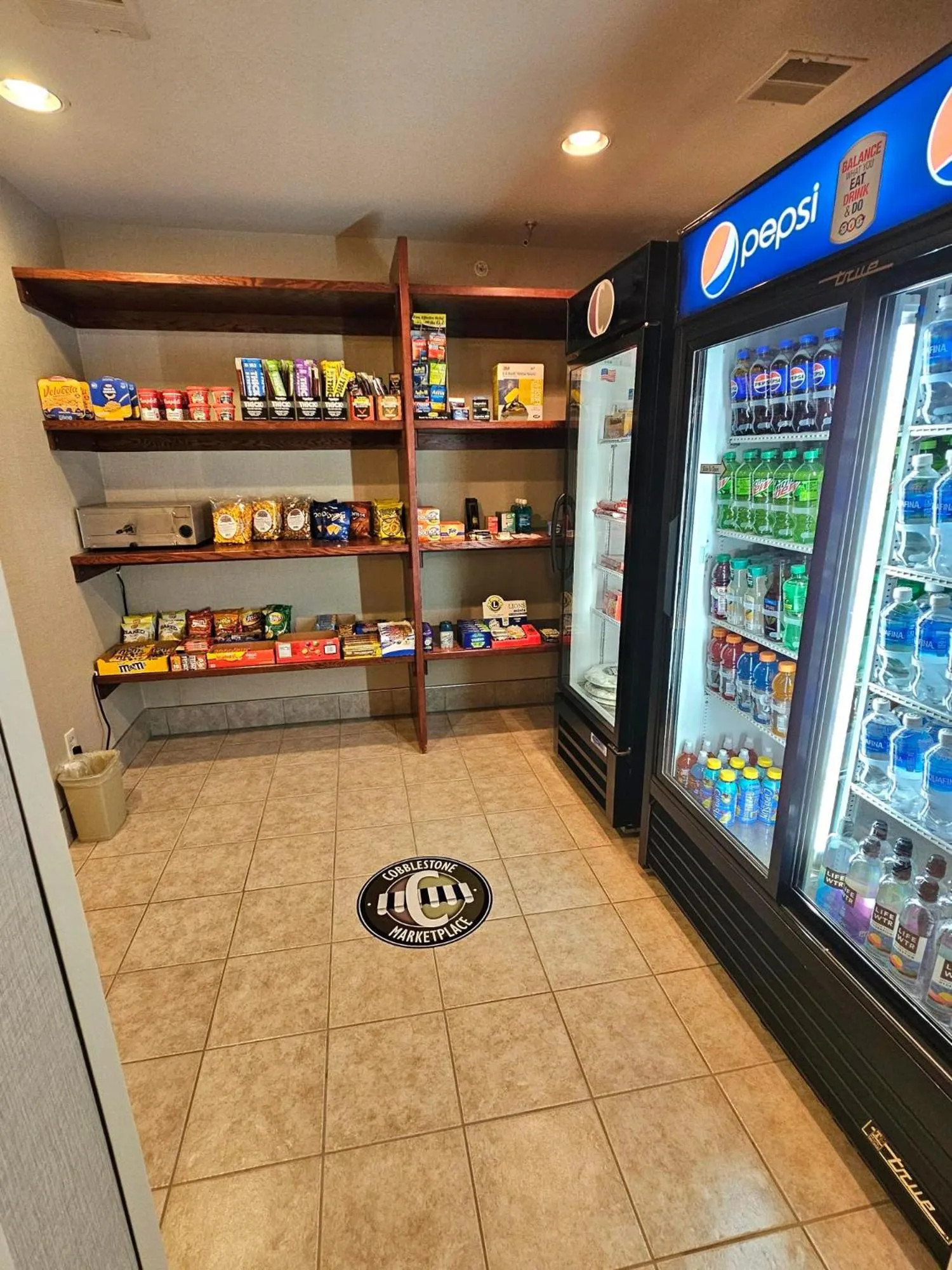 Food and drinks in Cobblestone Inn & Suites - Clintonville