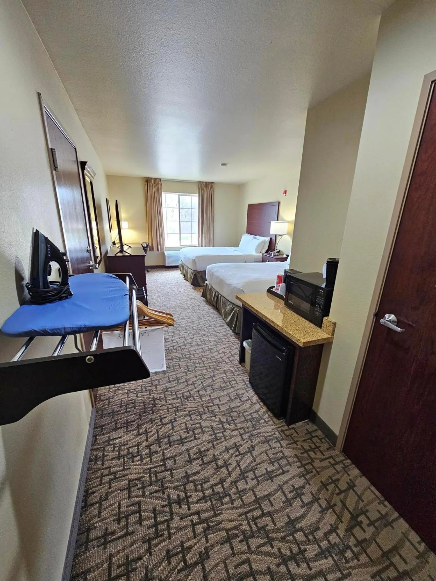 Bedroom, Bed in Cobblestone Inn & Suites - Clintonville