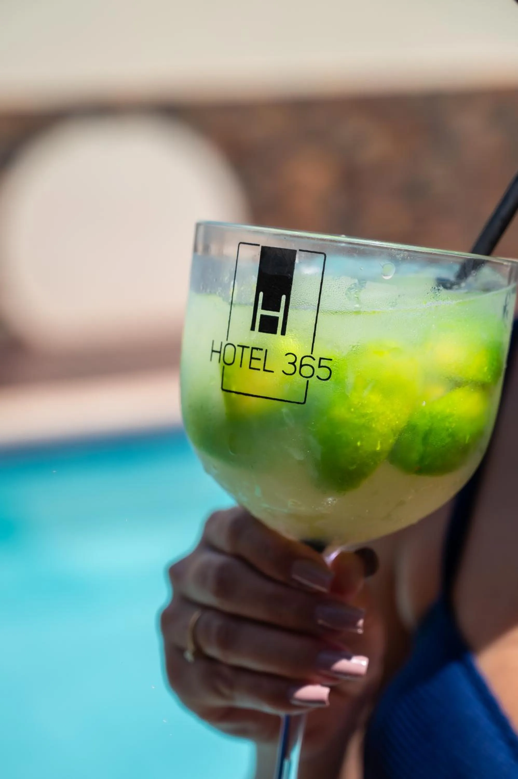 Swimming pool in Hotel 365