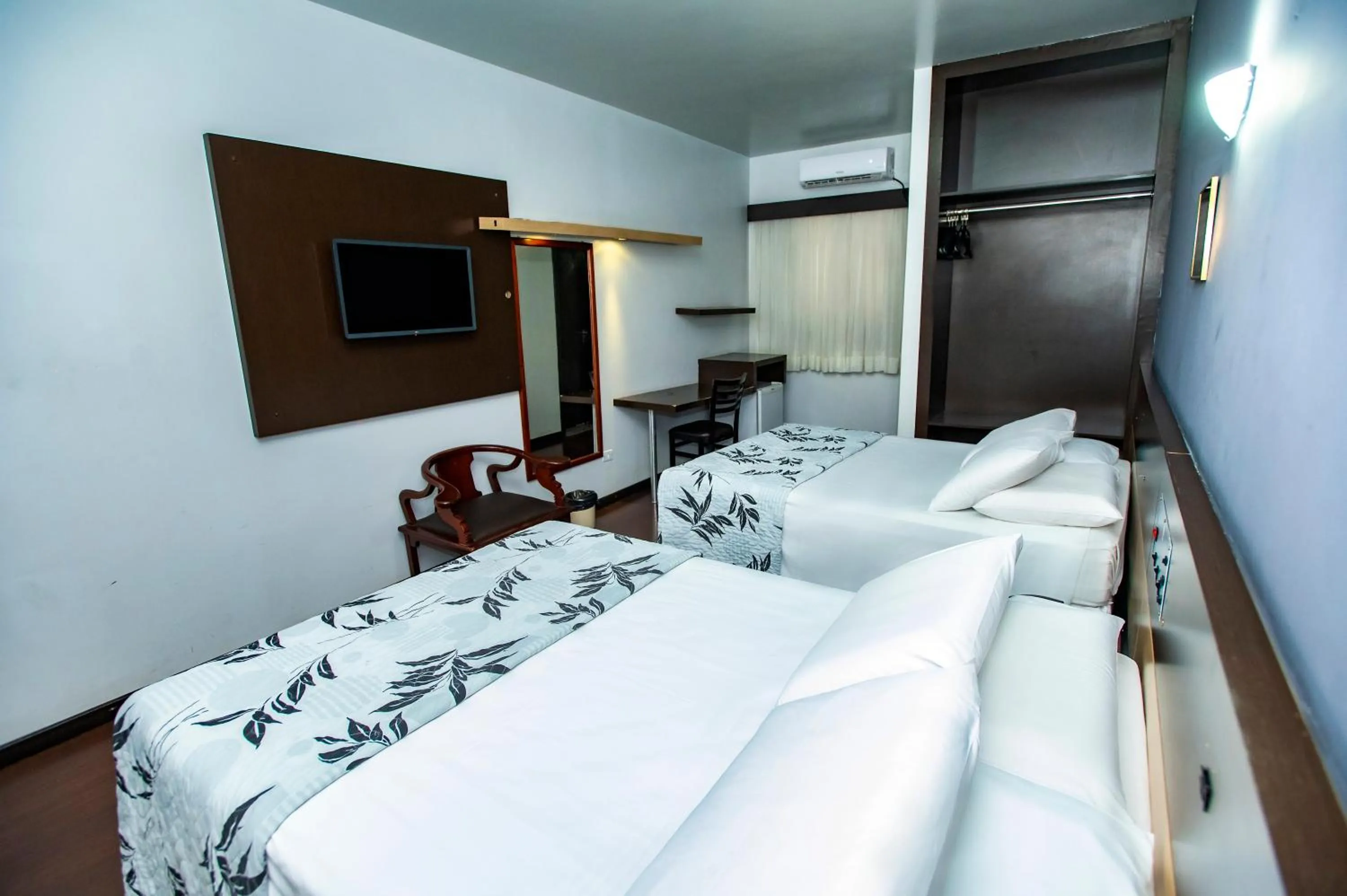 Bedroom, Bed in Hotel 365