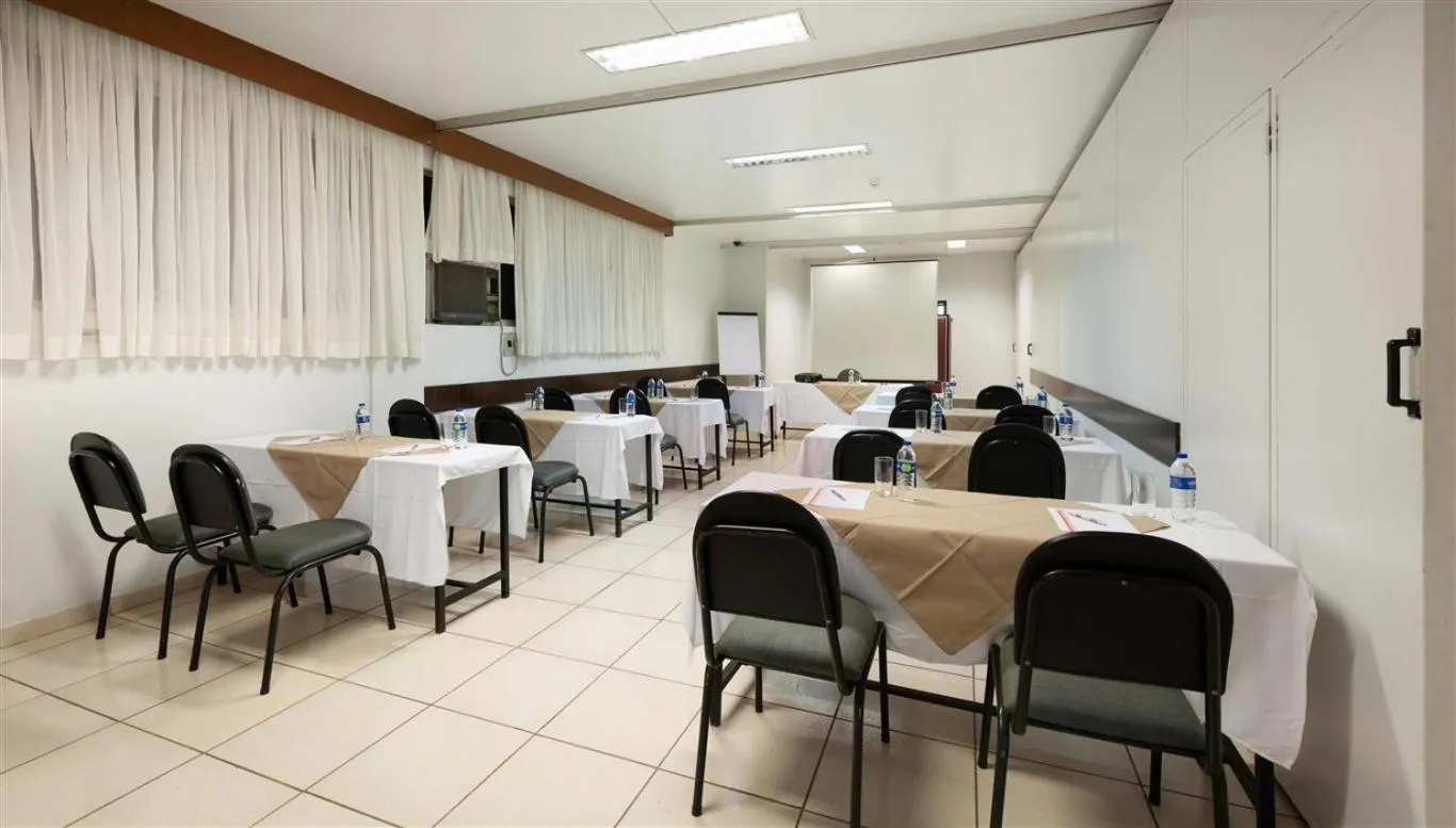 Business facilities in Hotel Presidencial