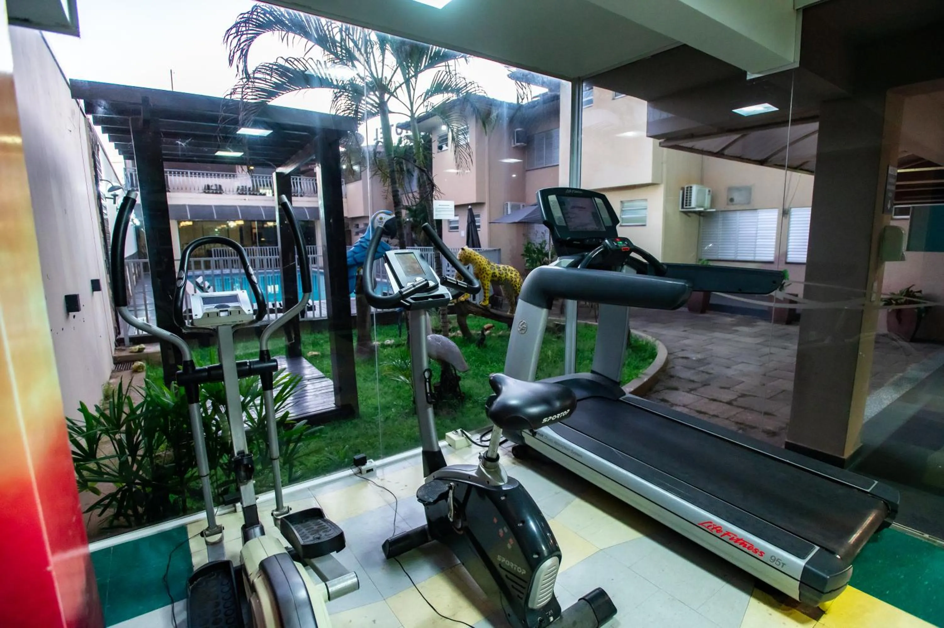 Swimming pool in Hotel 365