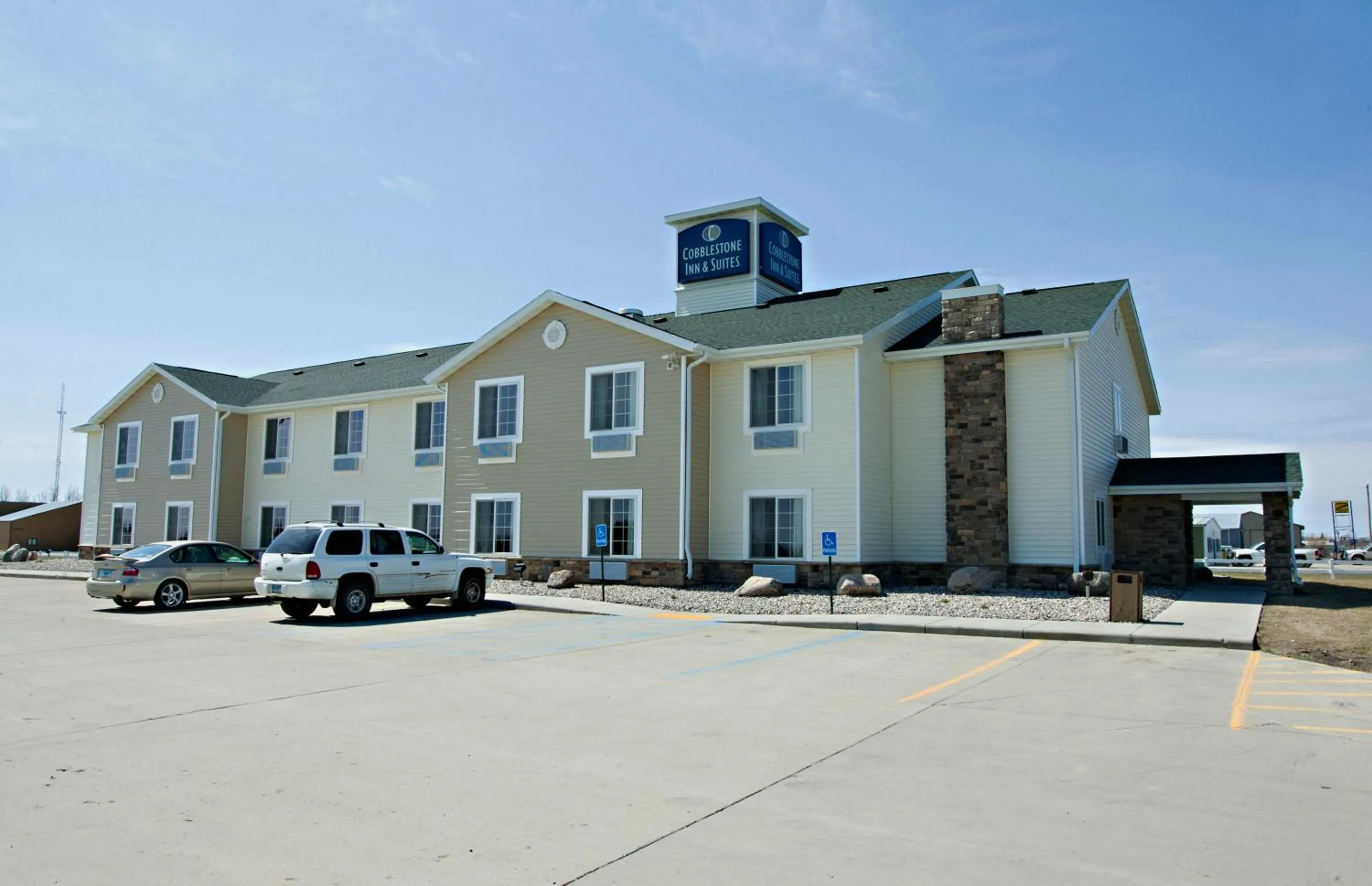 Facade/entrance in Cobblestone Inn & Suites - Langdon