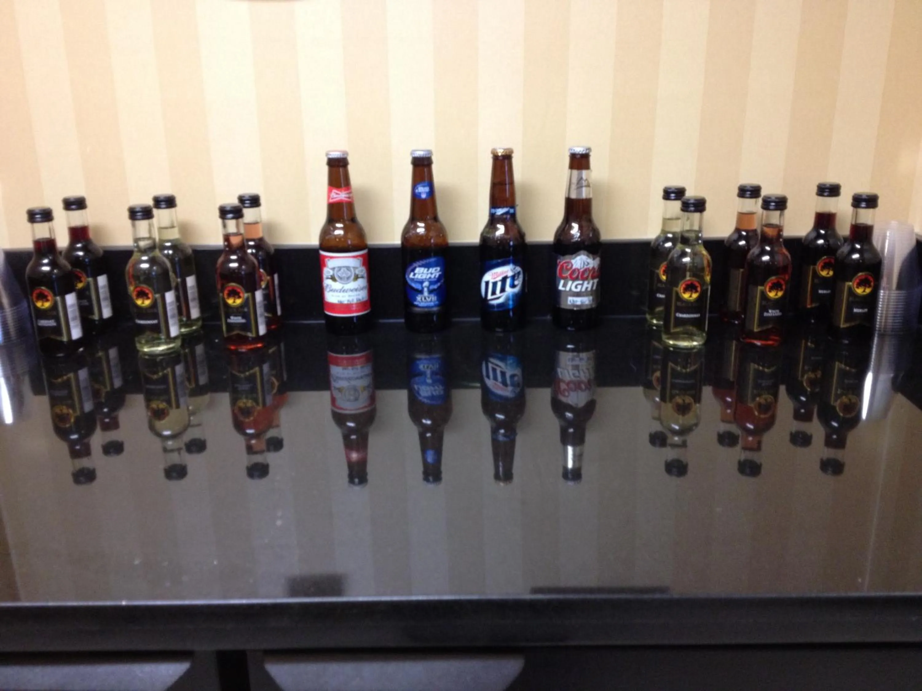 Lounge or bar in Cobblestone Inn & Suites - Langdon