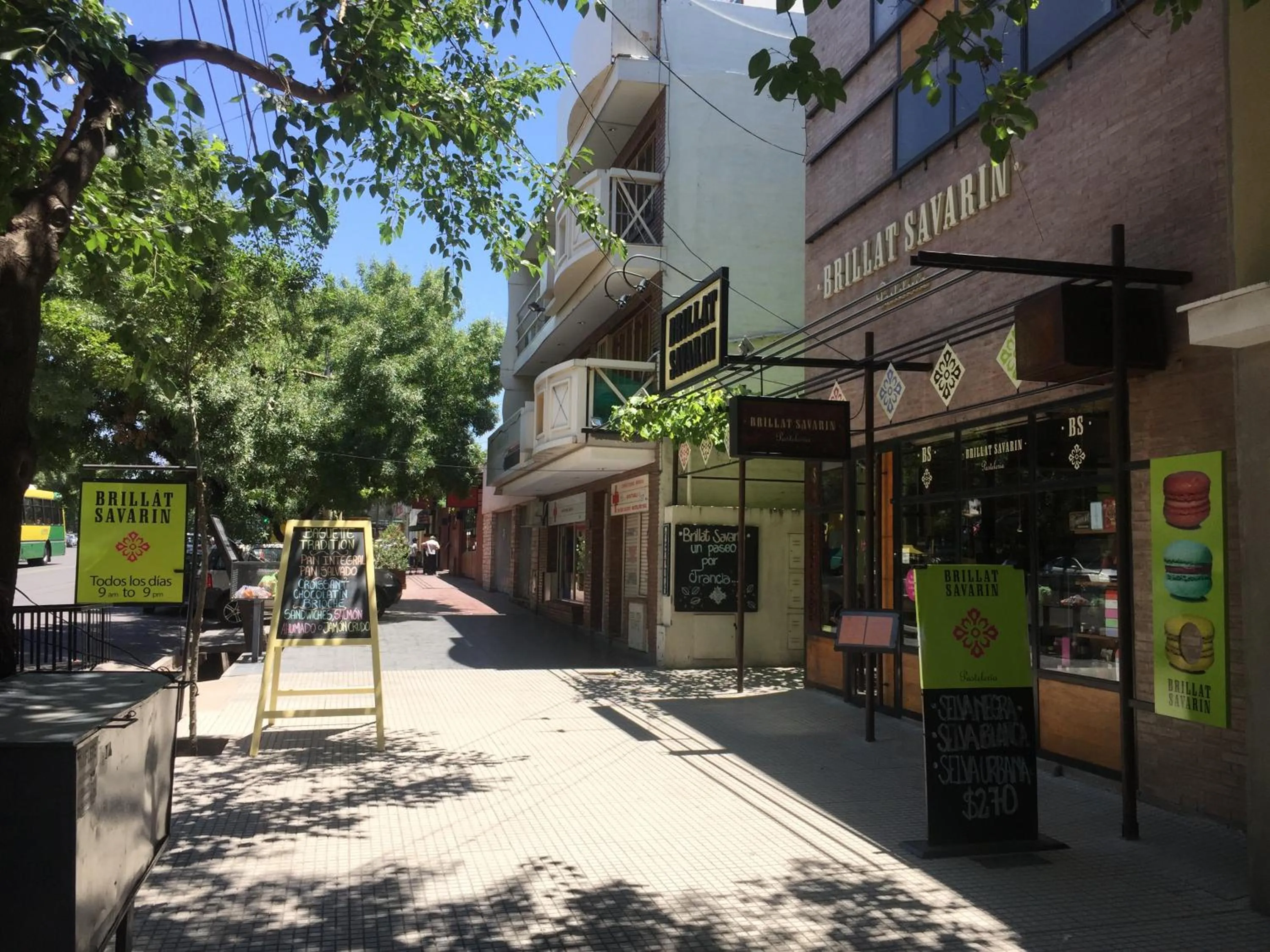 Property building in Paradise Departamentos