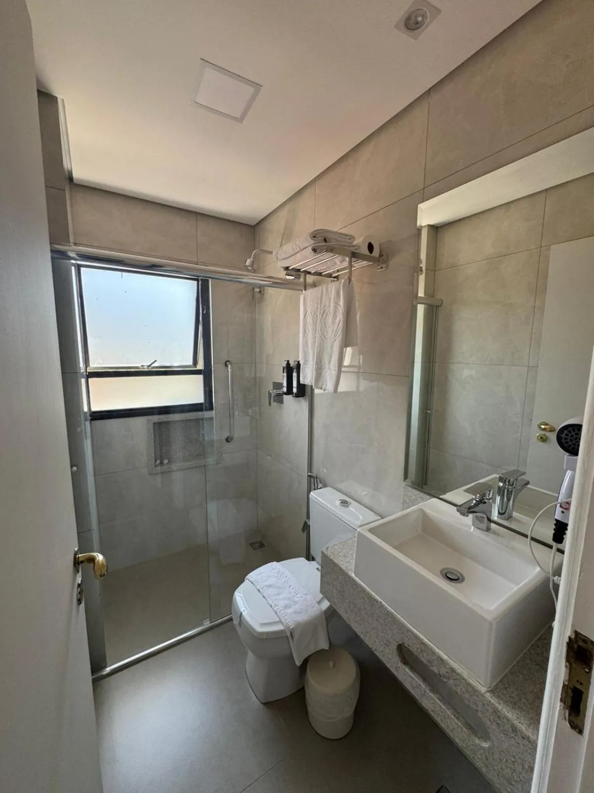 Bathroom in Hotel Guarany