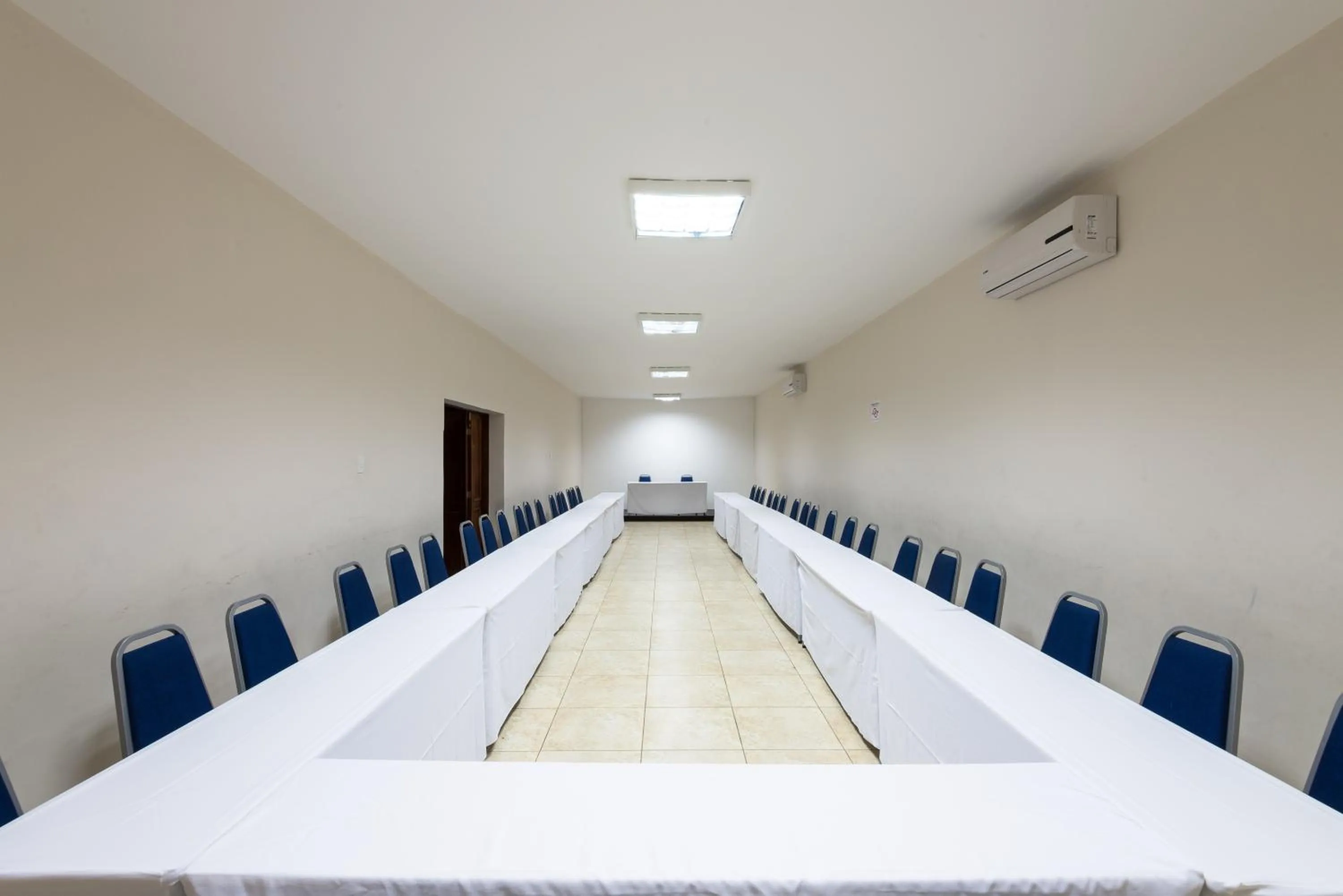 Meeting/conference room in Hotel Guarany