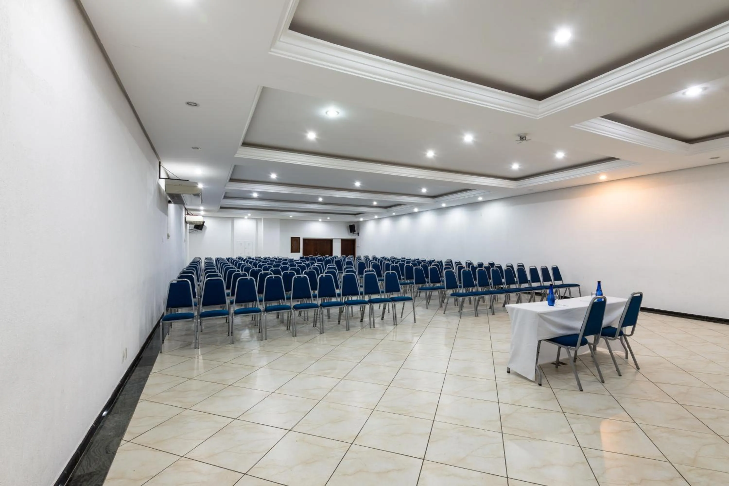 Business facilities in Hotel Guarany