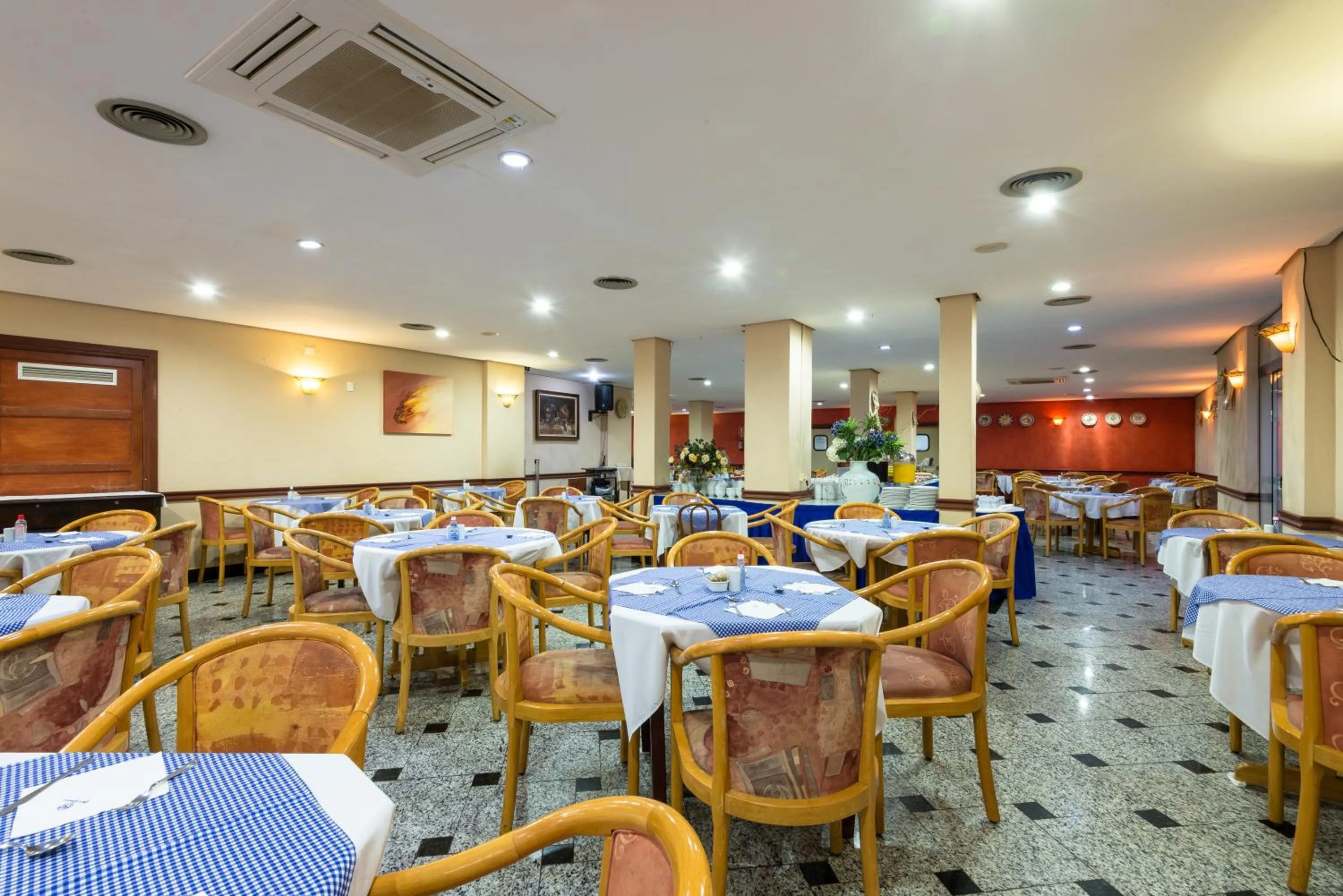 Restaurant/places to eat in Hotel Guarany