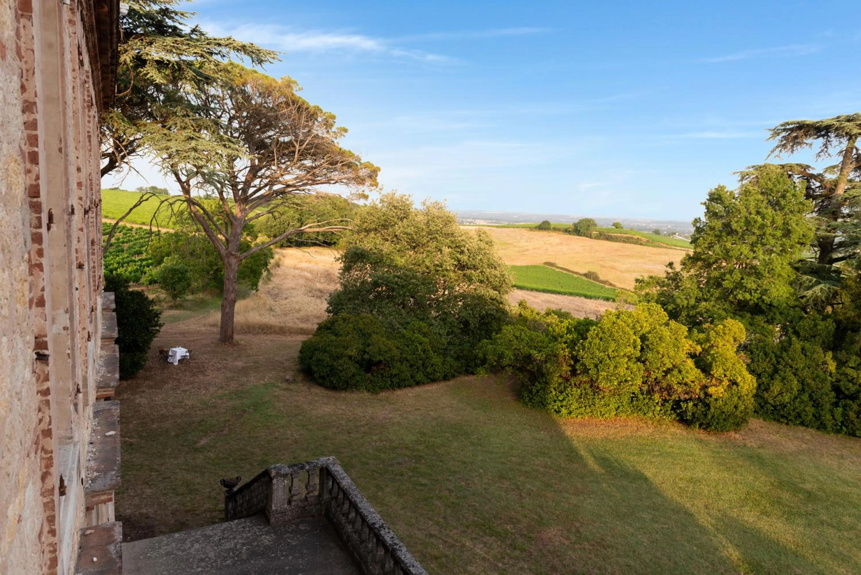 Garden in Château de Tauzies, The Originals Relais