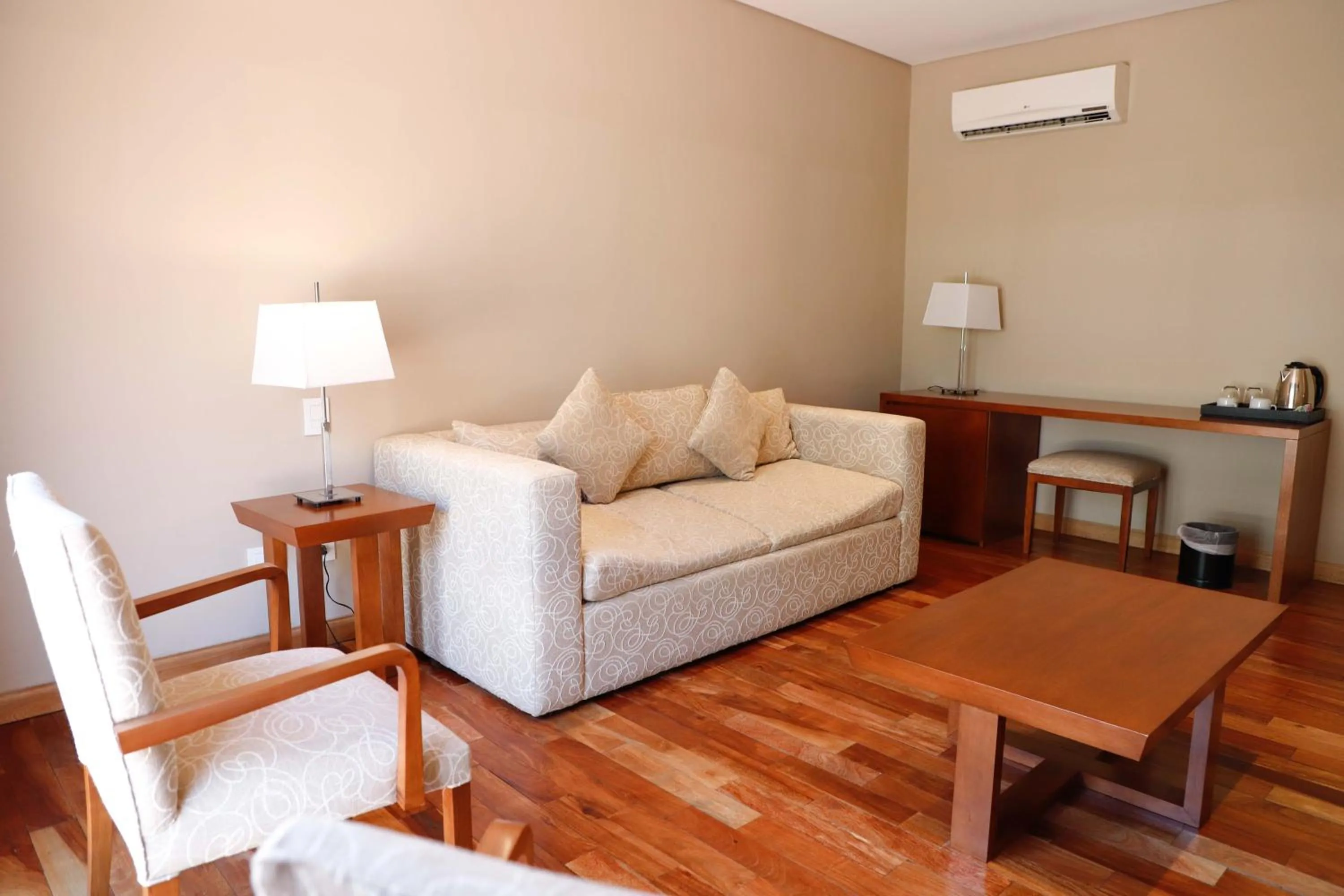 Living room in Howard Johnson Resort & Spa Escobar