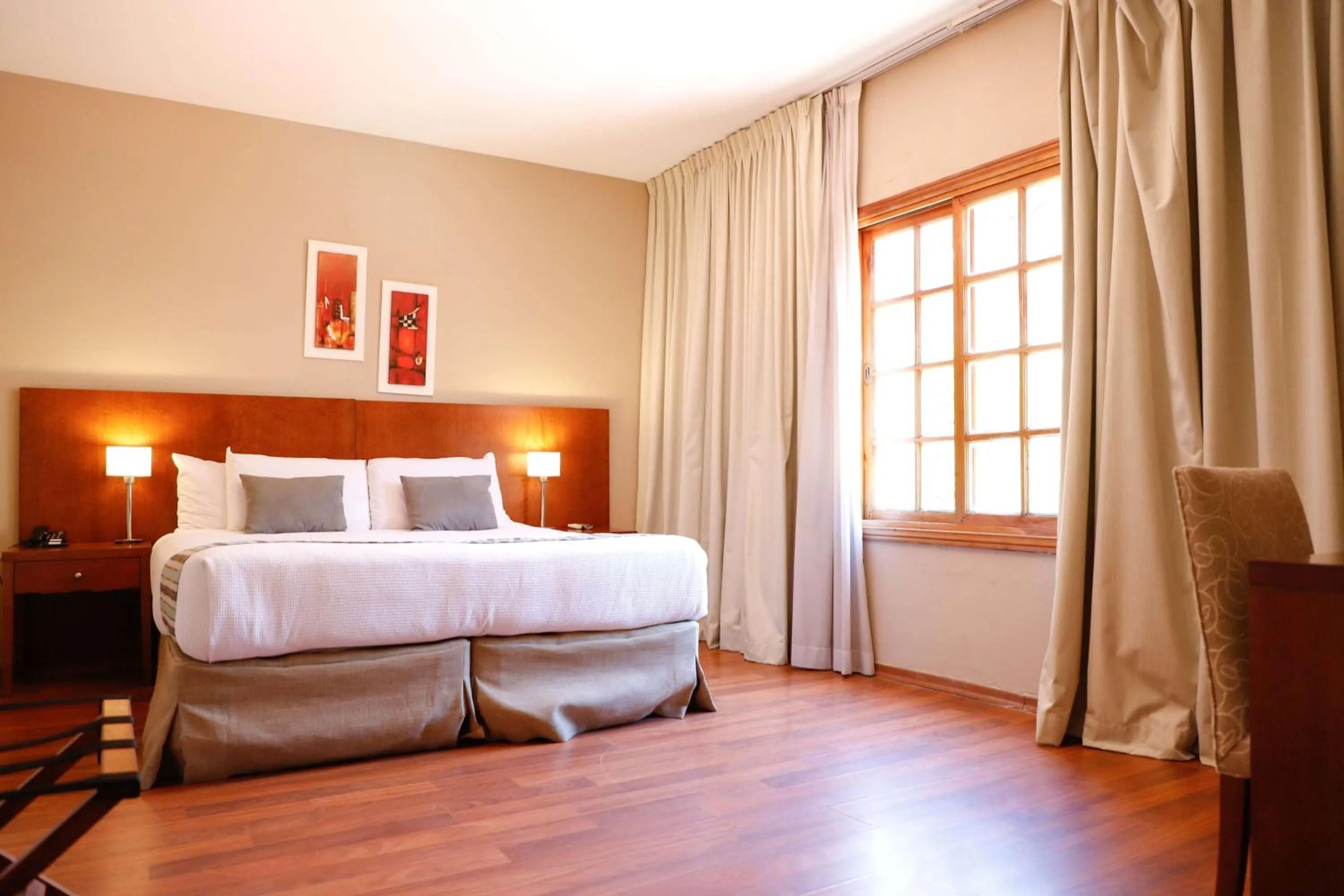 Photo of the whole room, Bed in Howard Johnson Resort & Spa Escobar