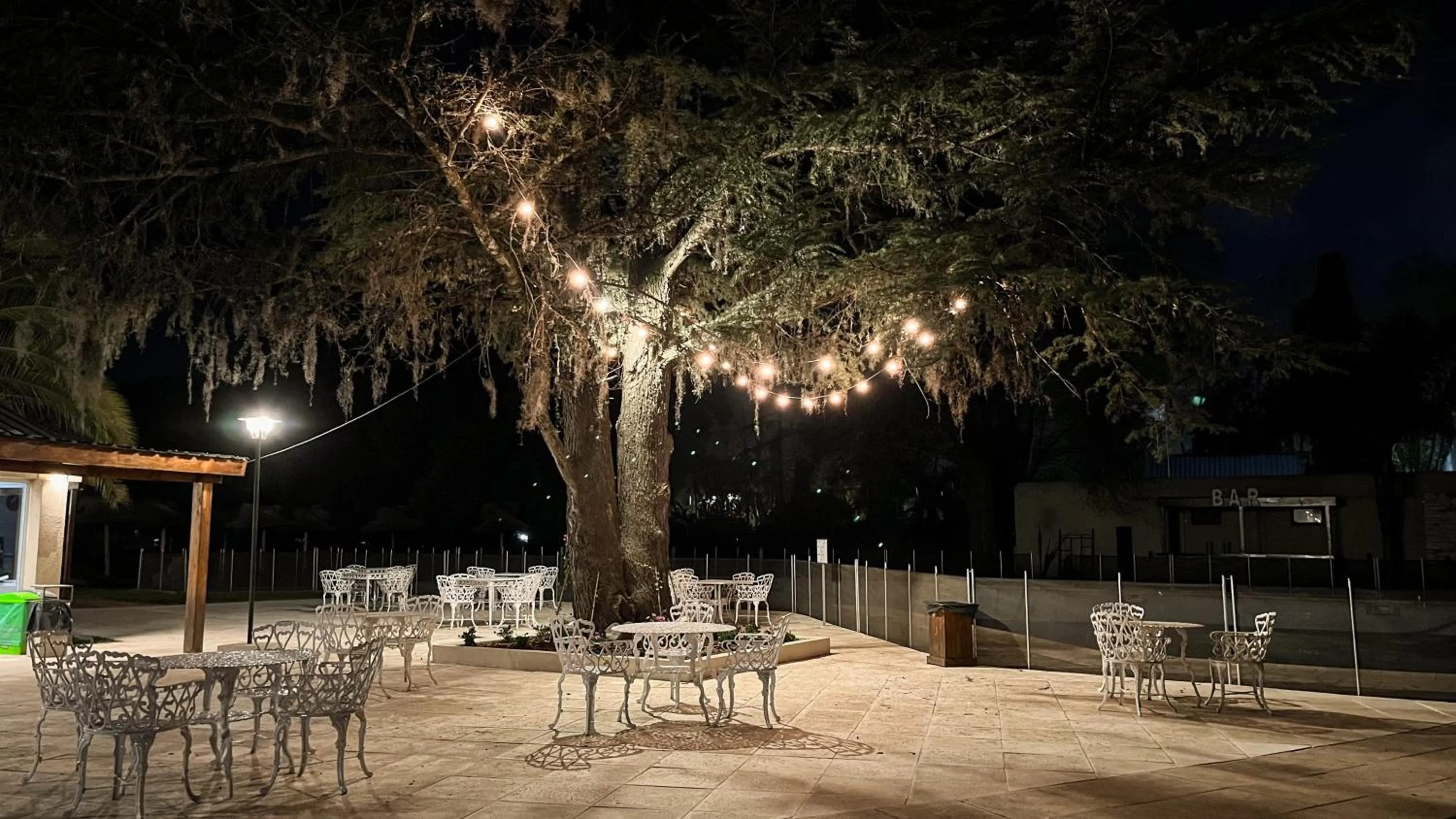 Night in Howard Johnson Resort & Spa Escobar