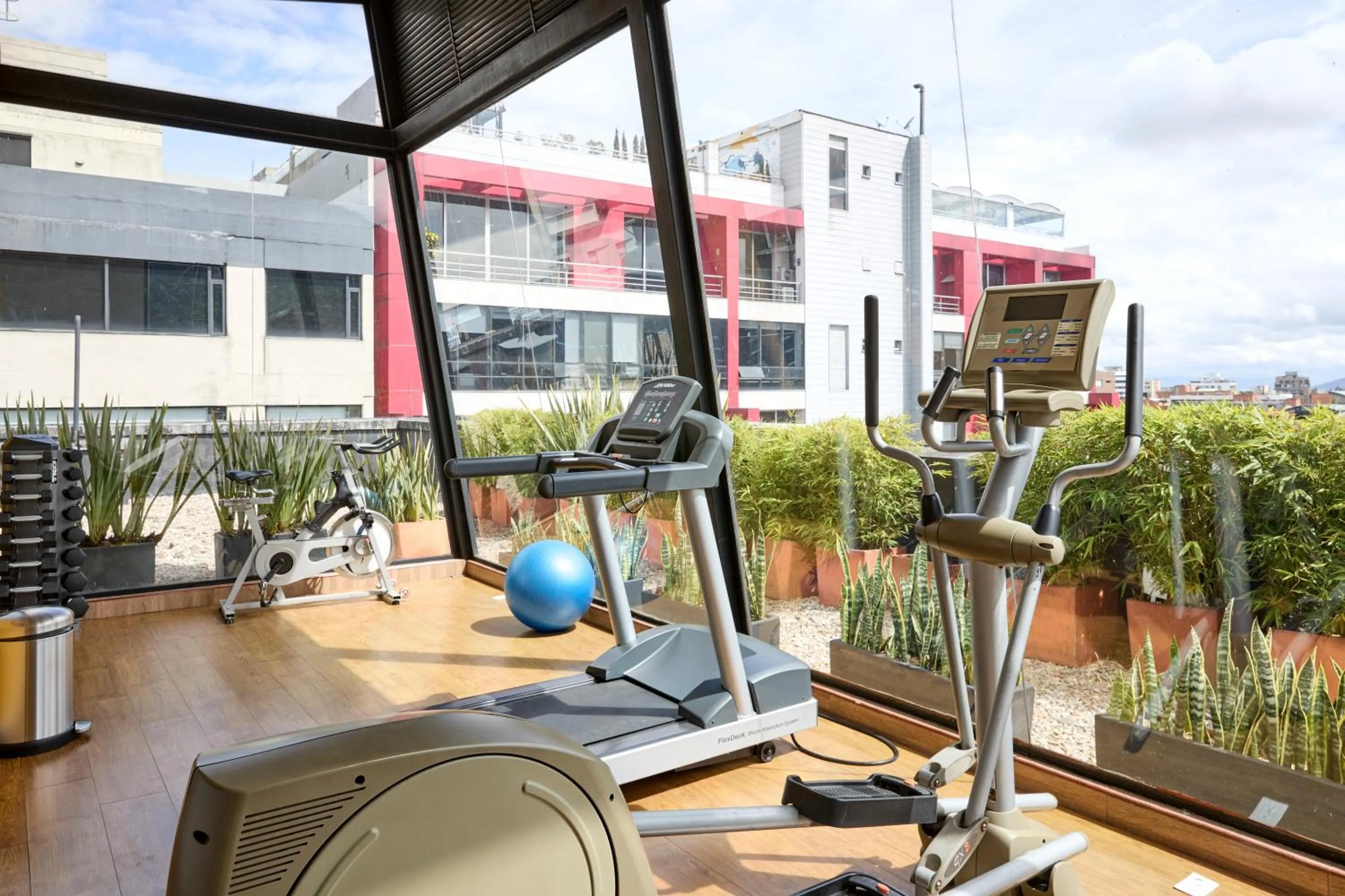 Fitness centre/facilities in Hotel bh Parque 93