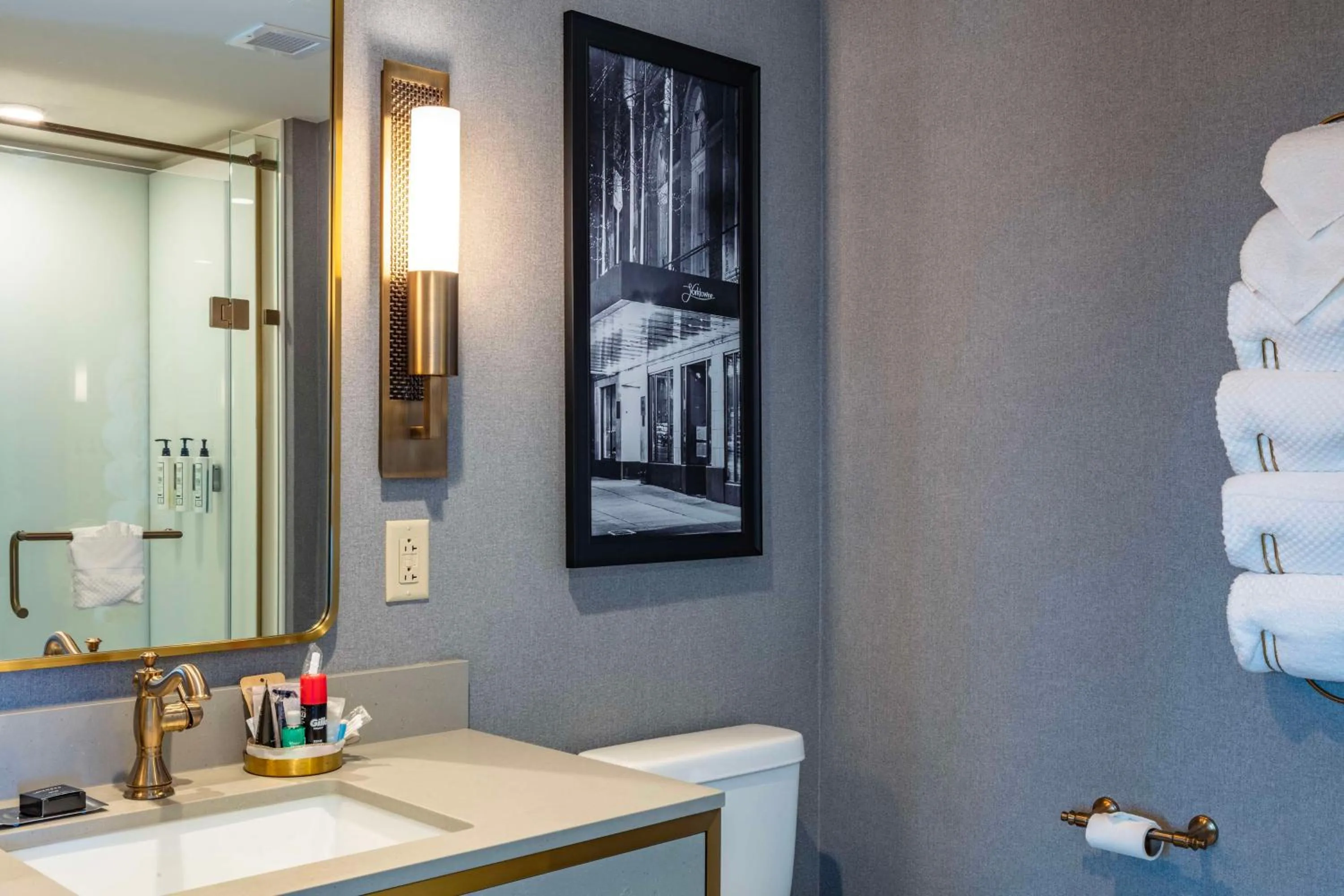 Photo of the whole room in The Yorktowne Hotel, Tapestry Collection by Hilton