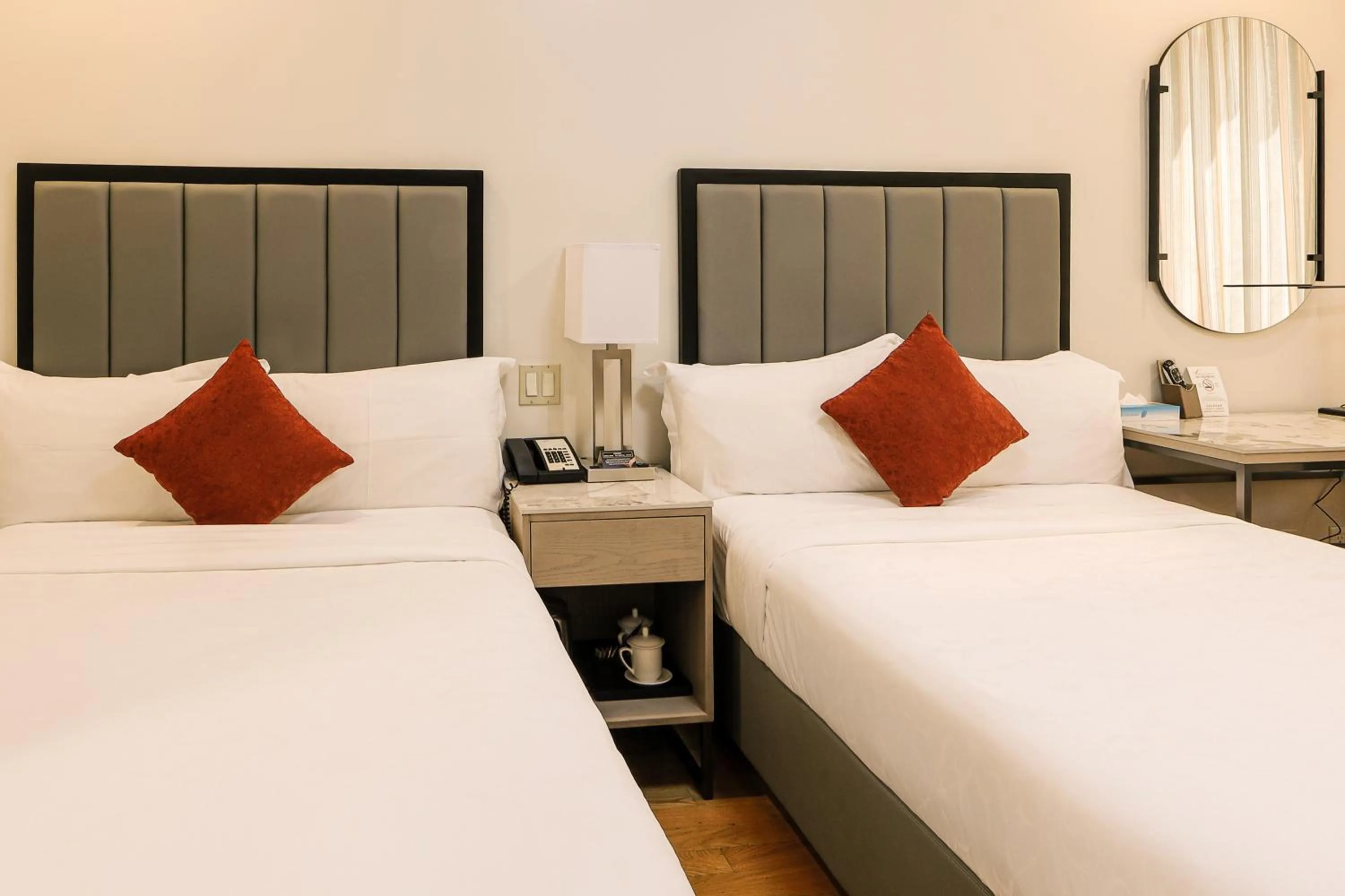 Bed in Asiatic Hotel - Flushing