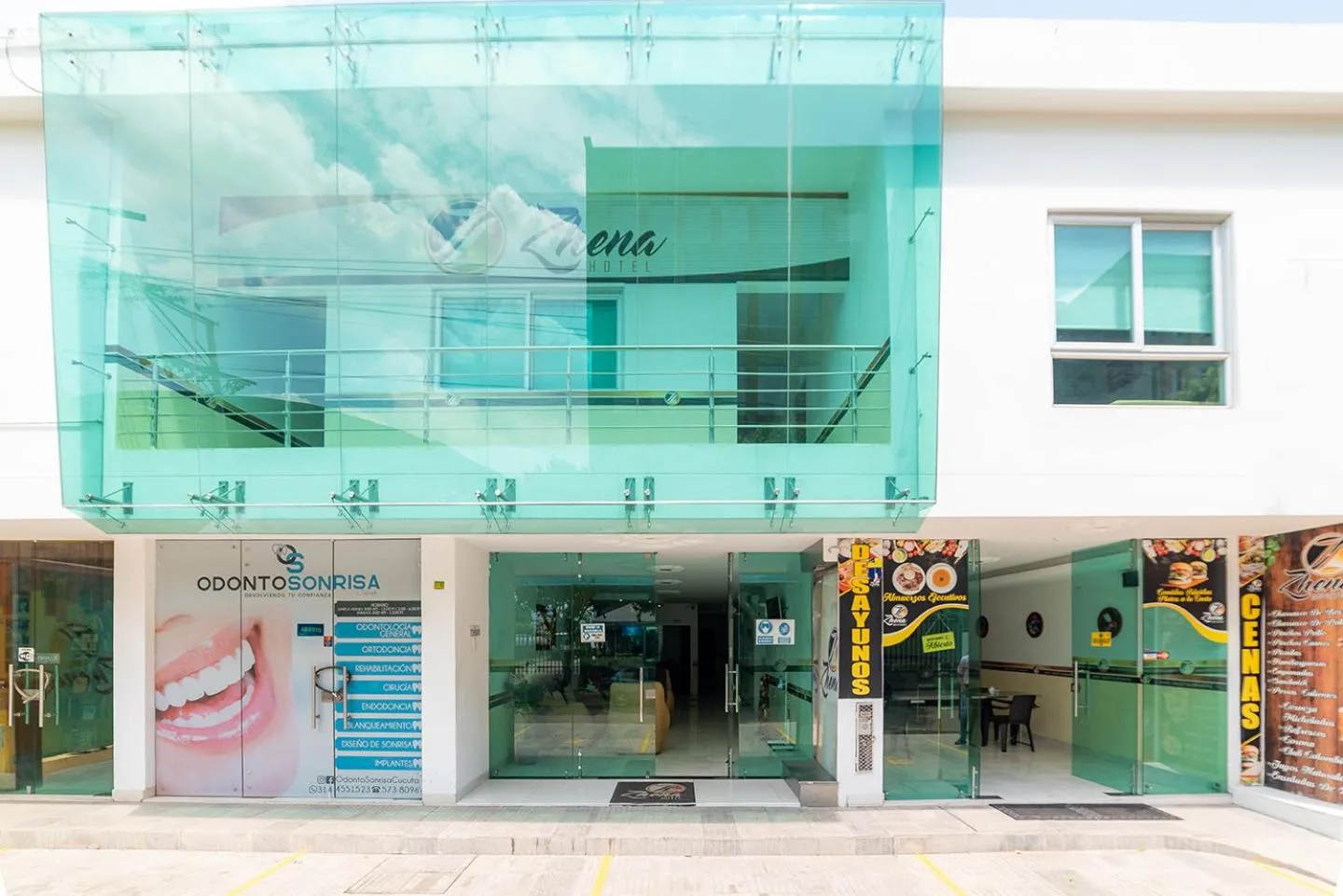 Facade/entrance in Ayenda Zhena