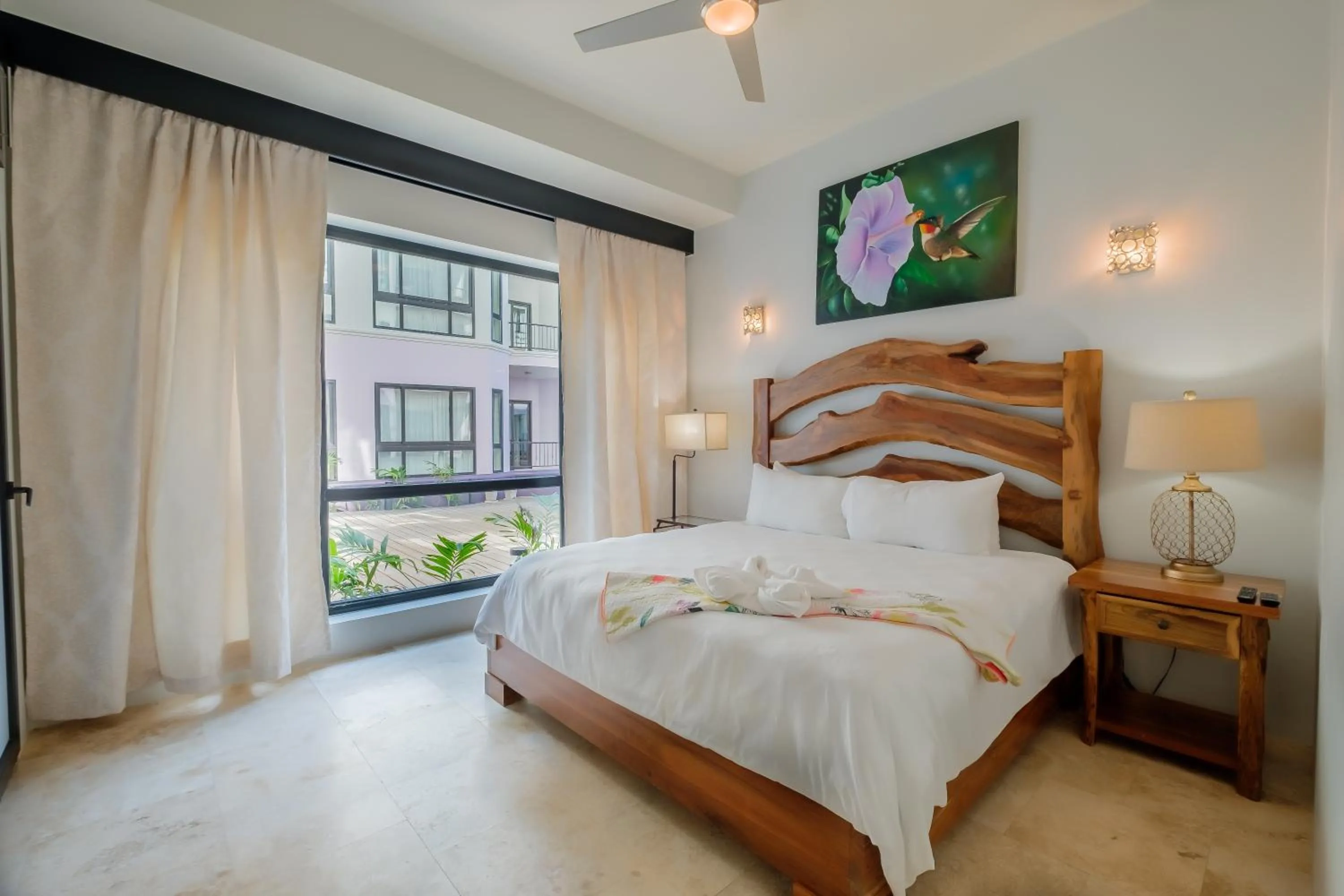 Bedroom, Bed in Diamante Beachfront Suites