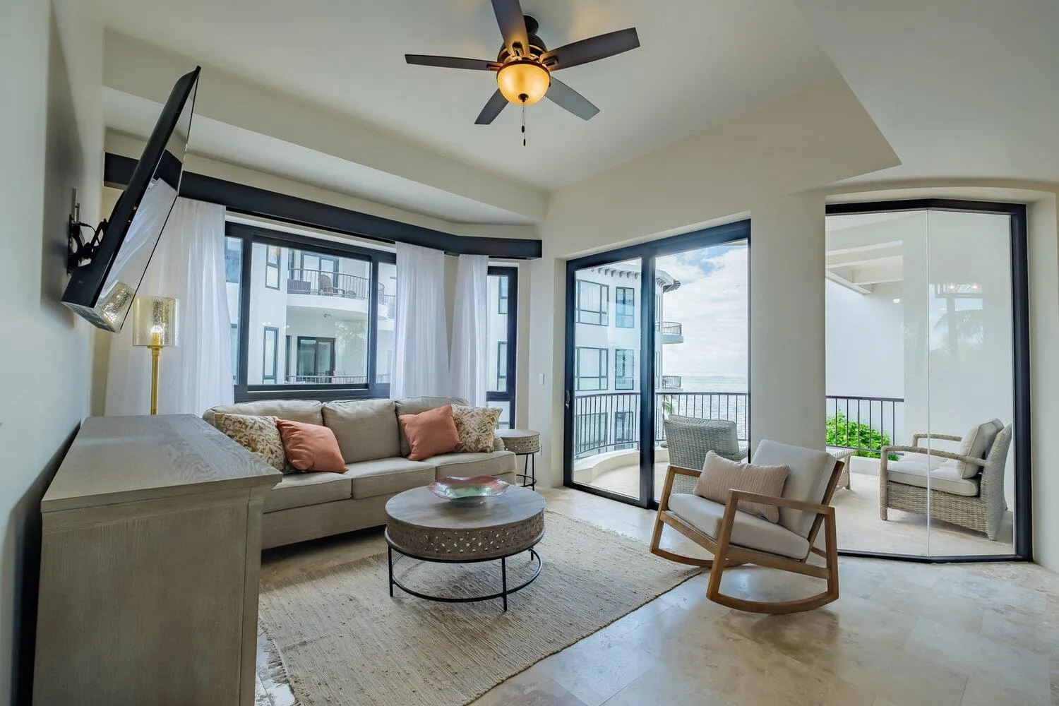 Living room in Diamante Beachfront Suites