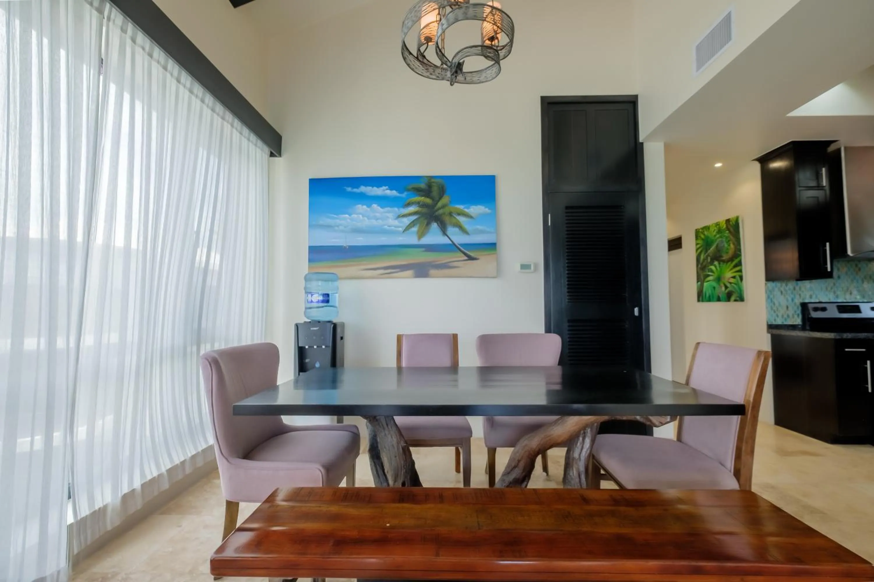 Dining area in Diamante Beachfront Suites