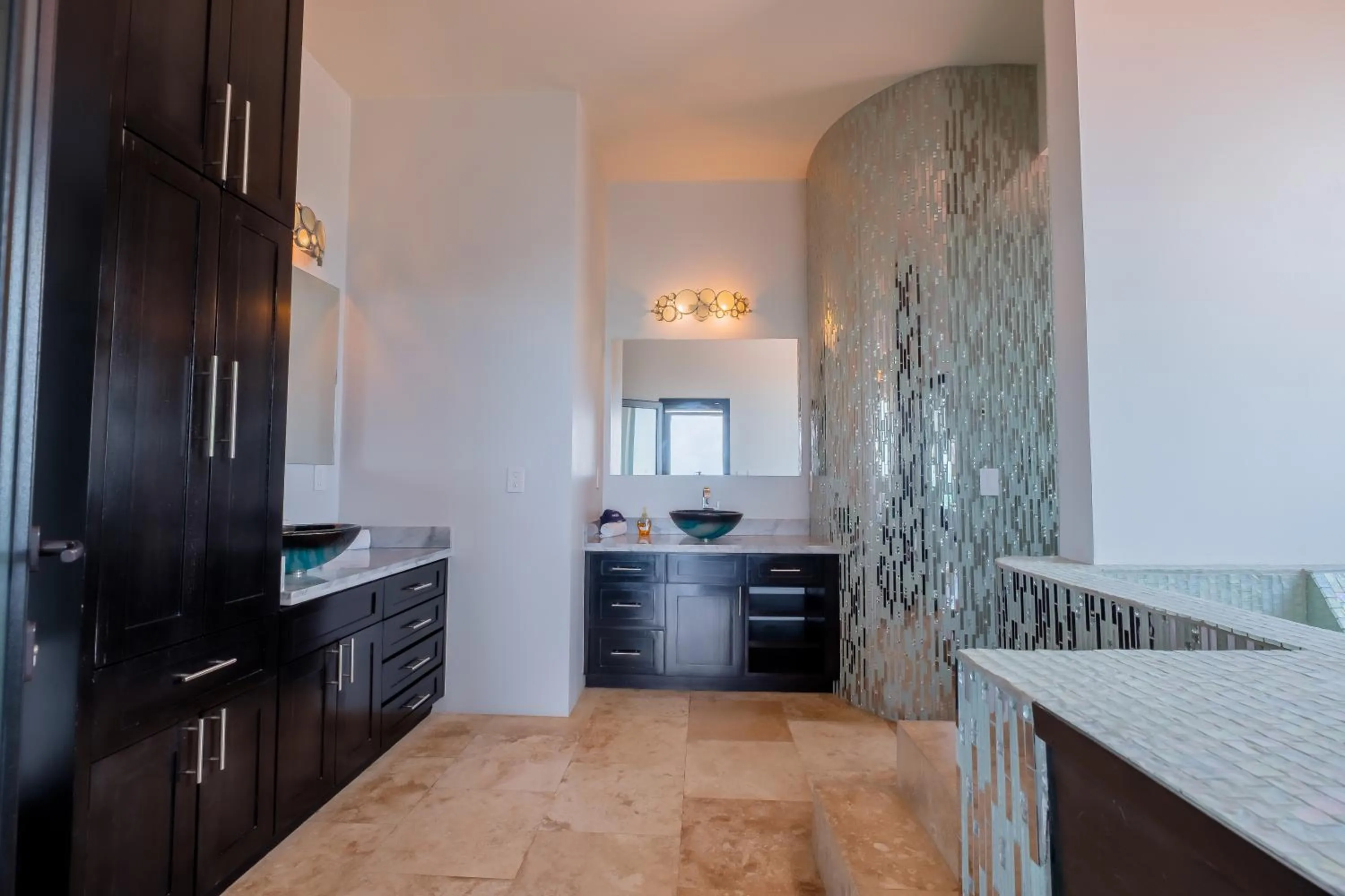 Bathroom in Diamante Beachfront Suites