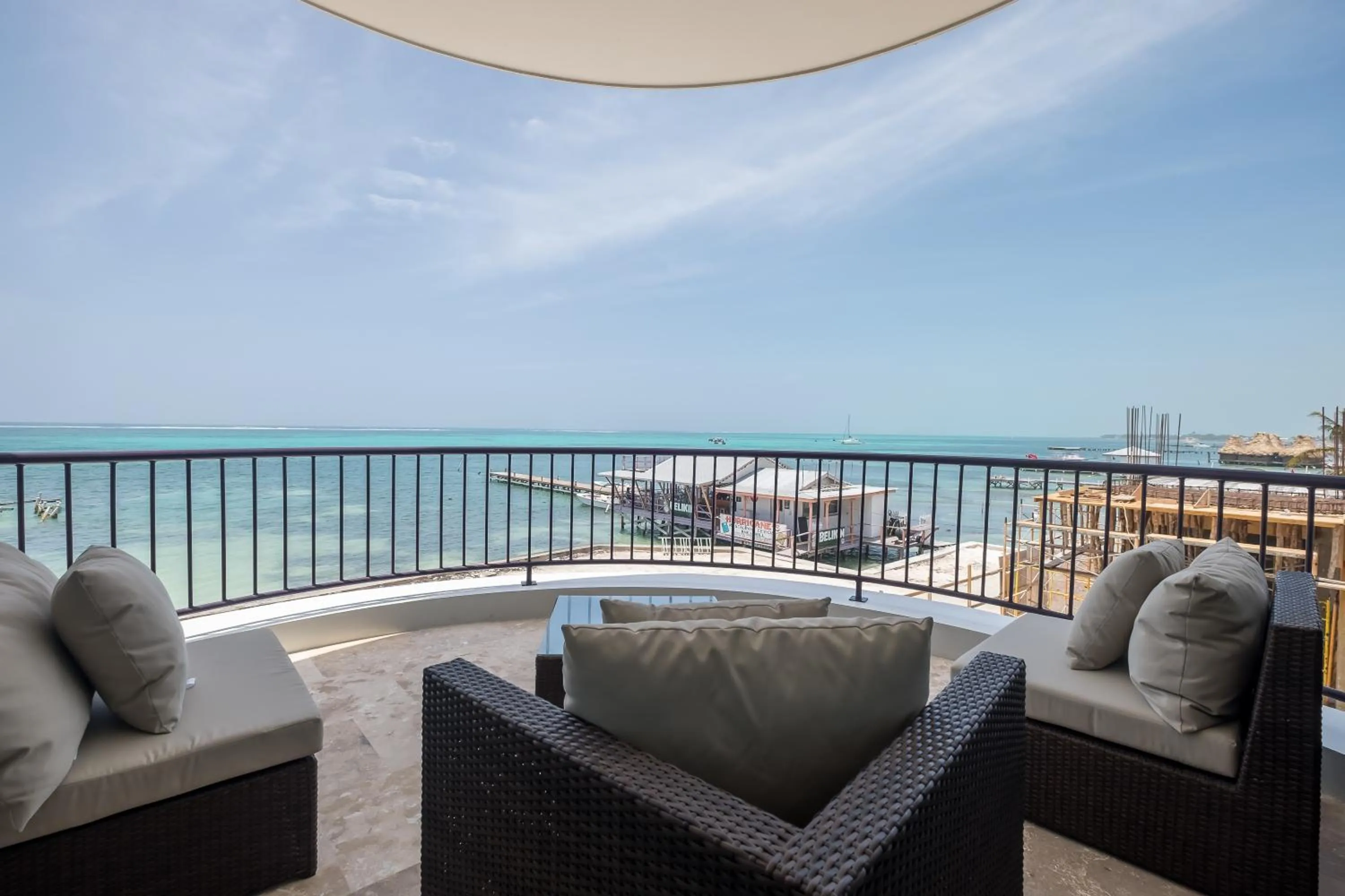 Balcony/Terrace in Diamante Beachfront Suites