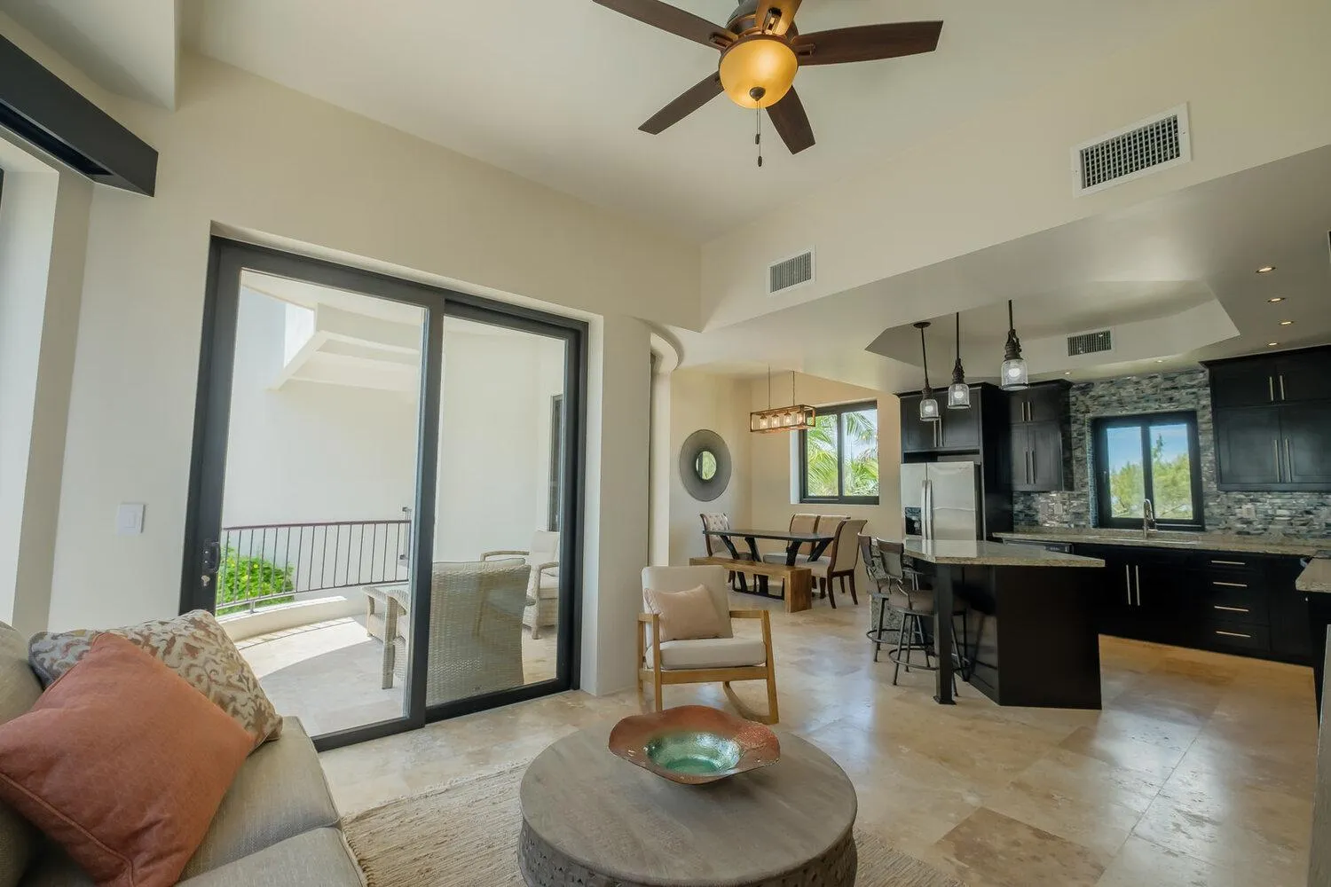 Kitchen or kitchenette in Diamante Beachfront Suites