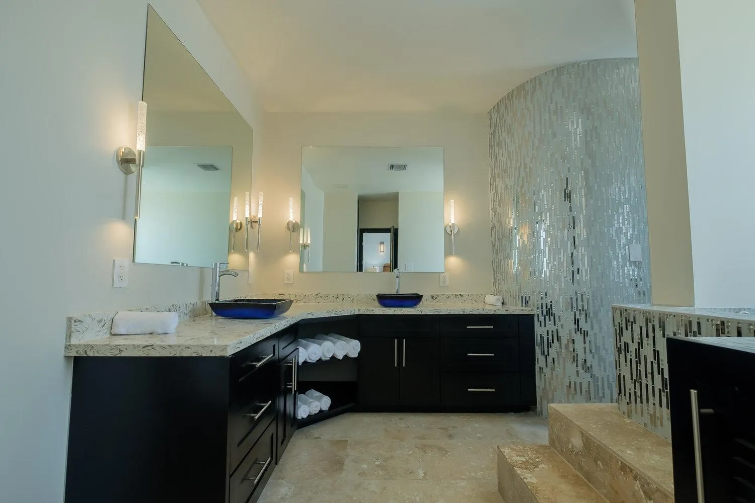 Bathroom in Diamante Beachfront Suites