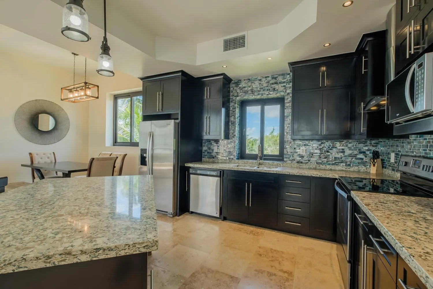 Kitchen or kitchenette in Diamante Beachfront Suites