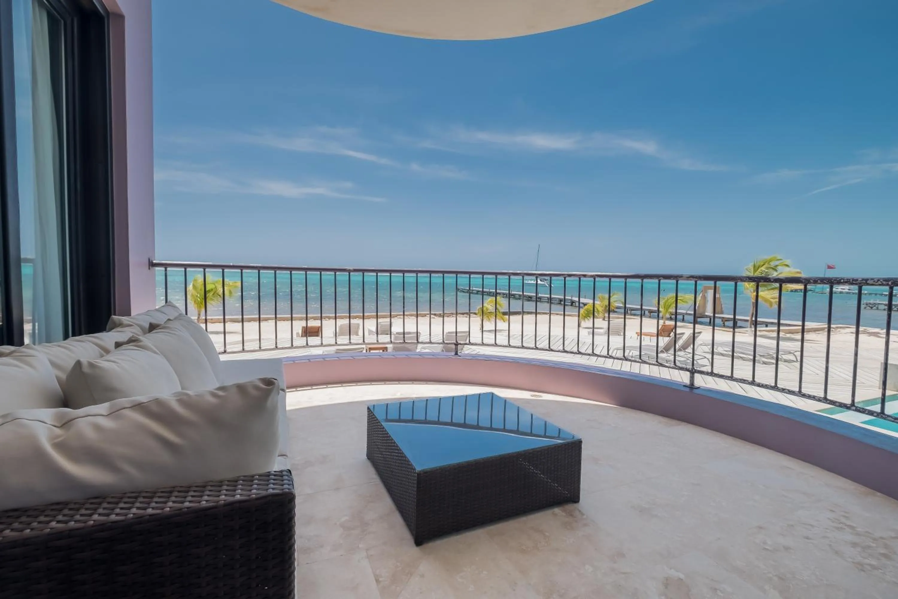 Balcony/Terrace in Diamante Beachfront Suites