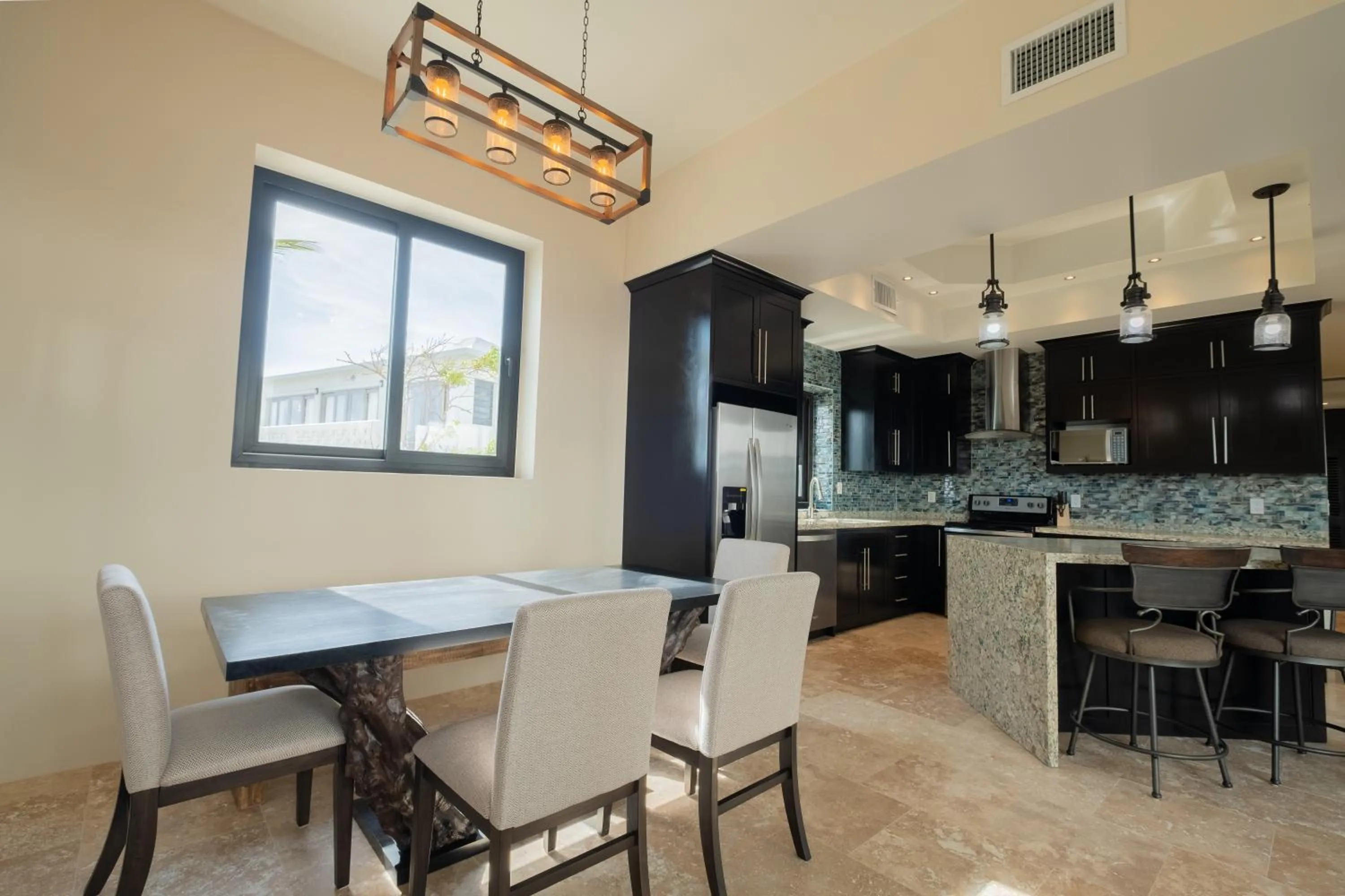 Dining area in Diamante Beachfront Suites