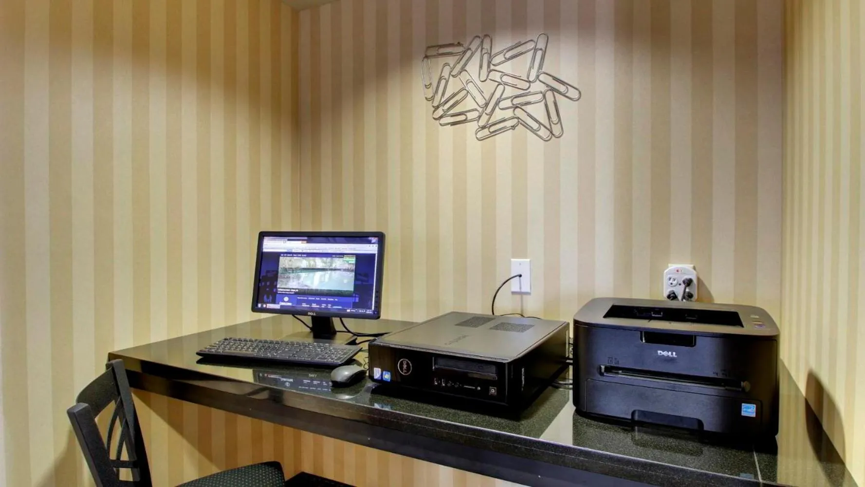 Business facilities in Cobblestone Hotel - Wayne