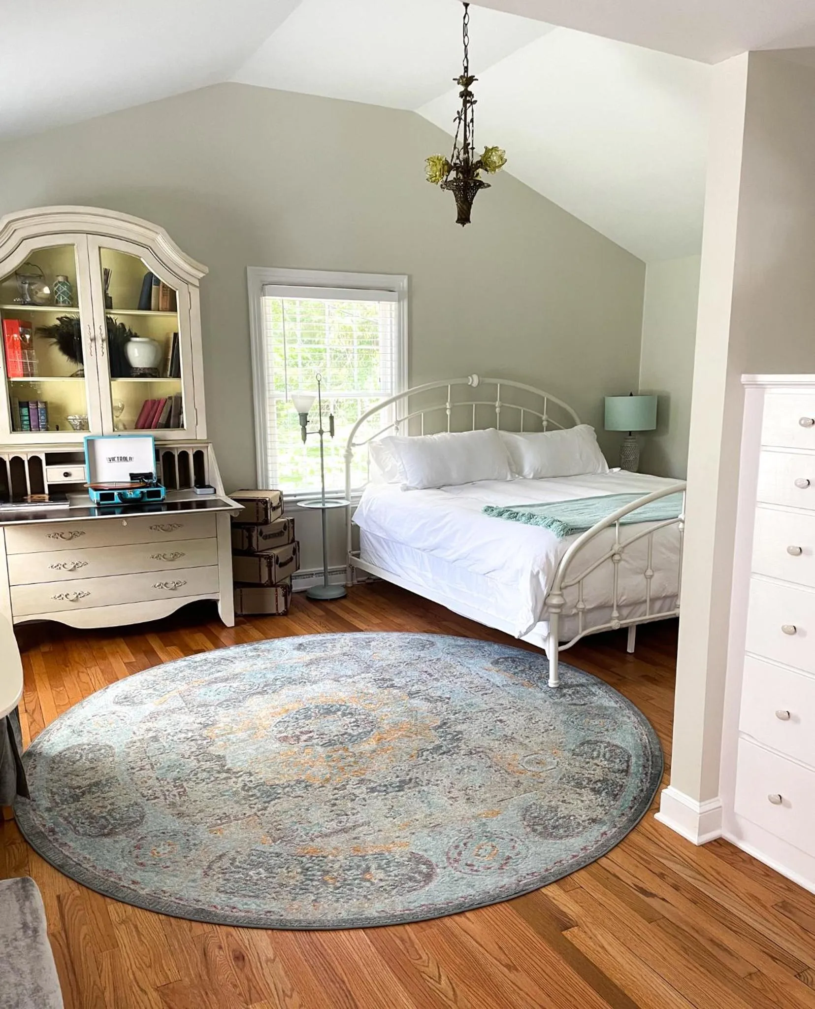 Bedroom, Bed in The Homestead