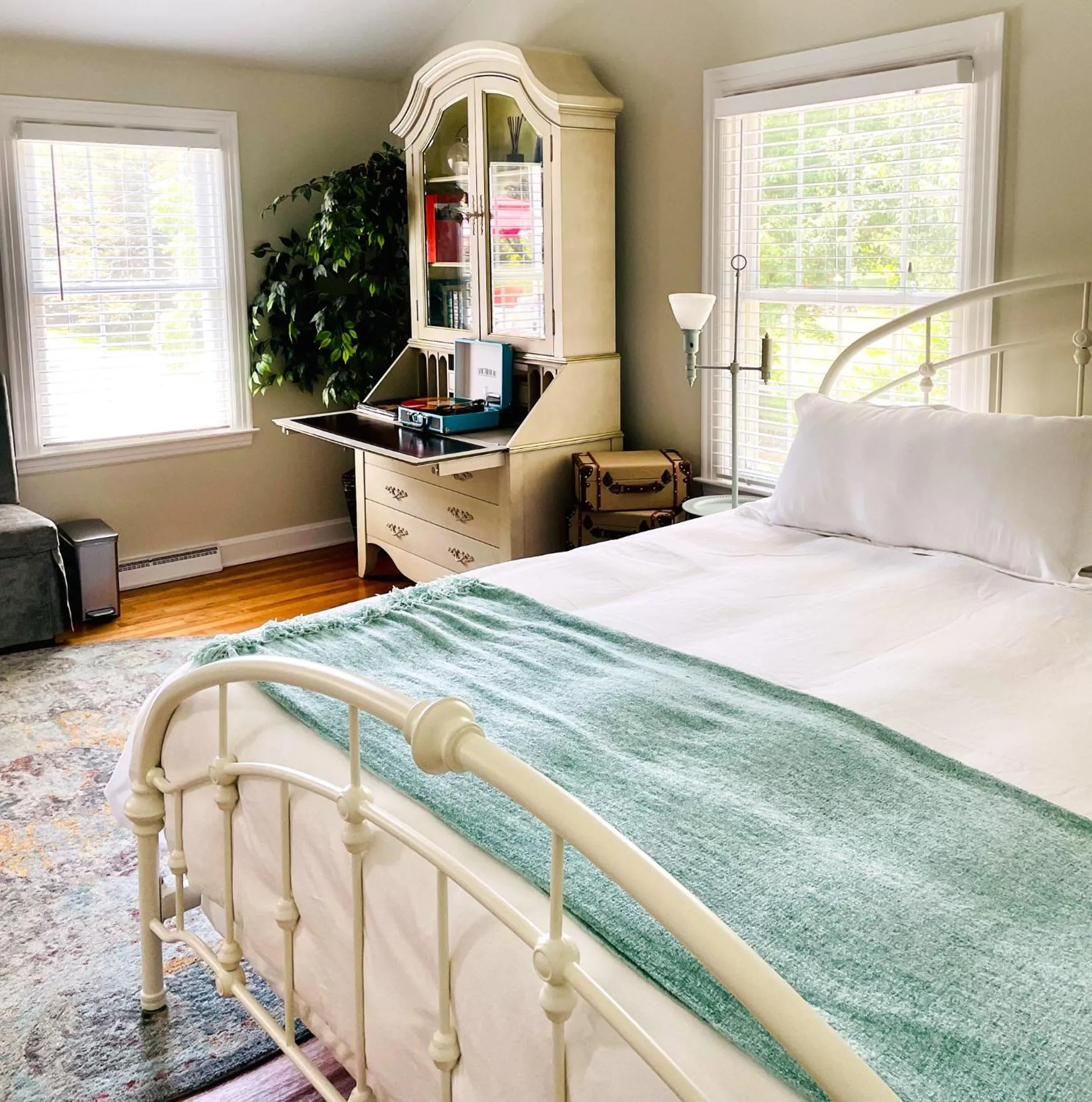 Bedroom, Bed in The Homestead