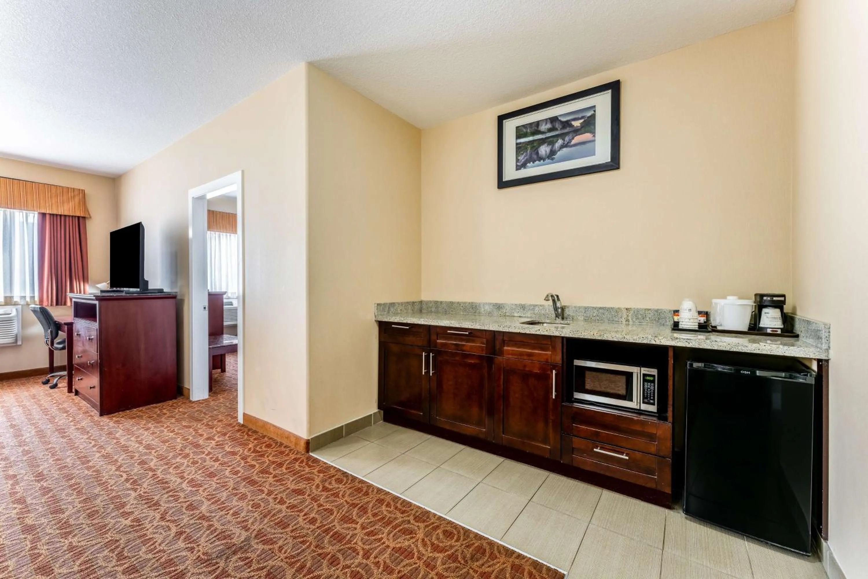 Bedroom in Best Western Williams Lake