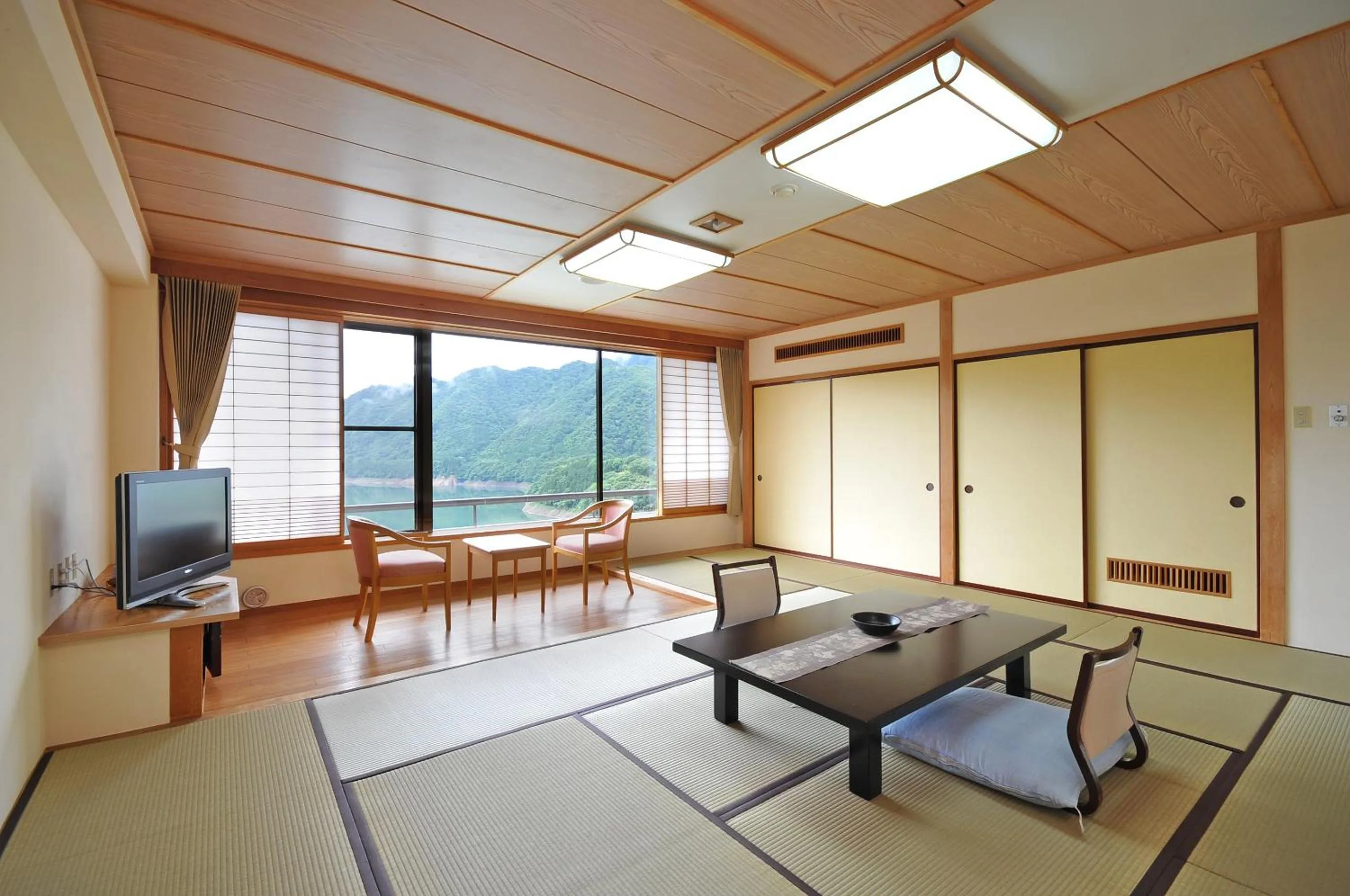 Photo of the whole room in Sarugakyo Hotel